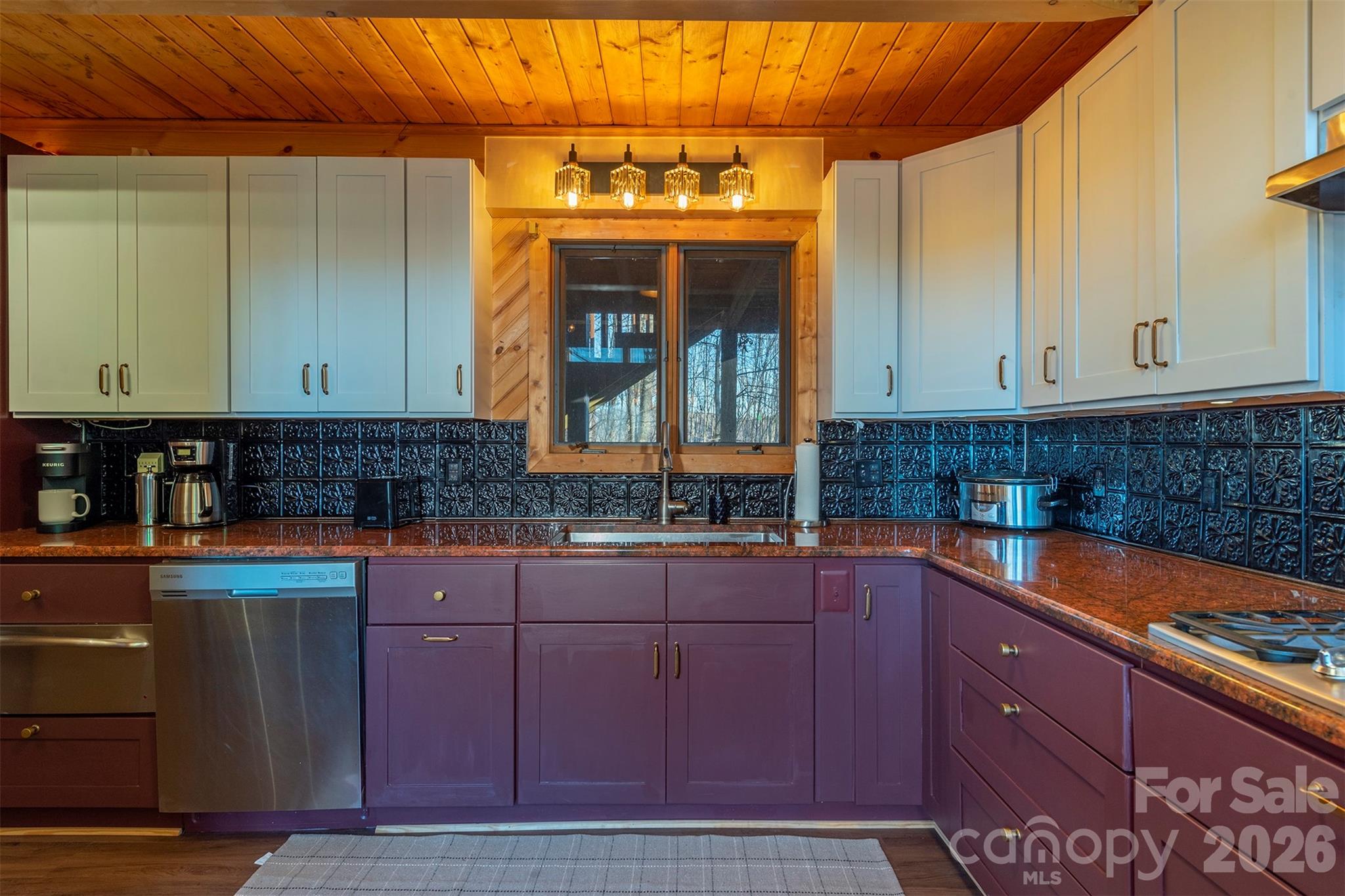 2338 El Miner Drive — Mars Hill