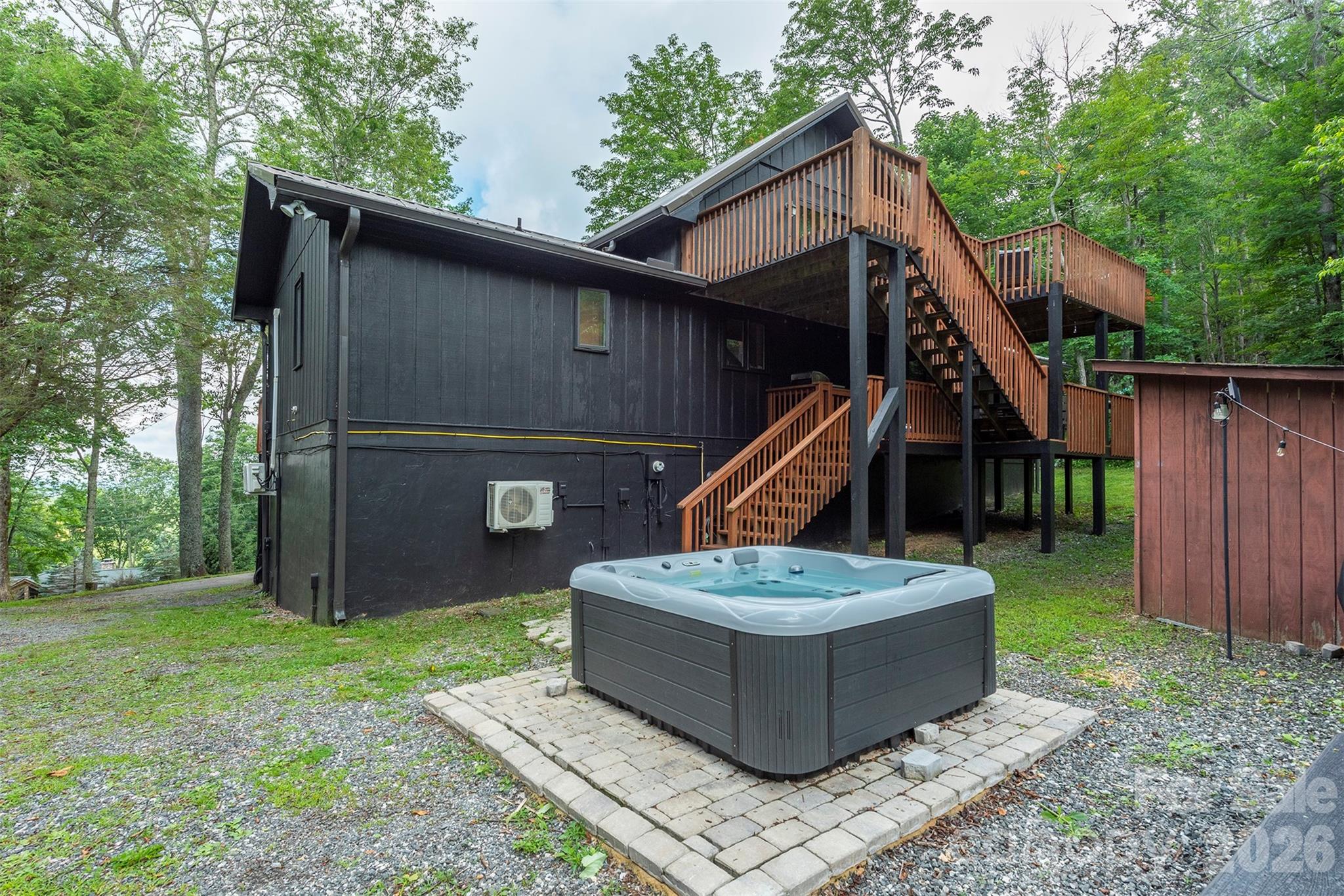 2338 El Miner Drive — Mars Hill
