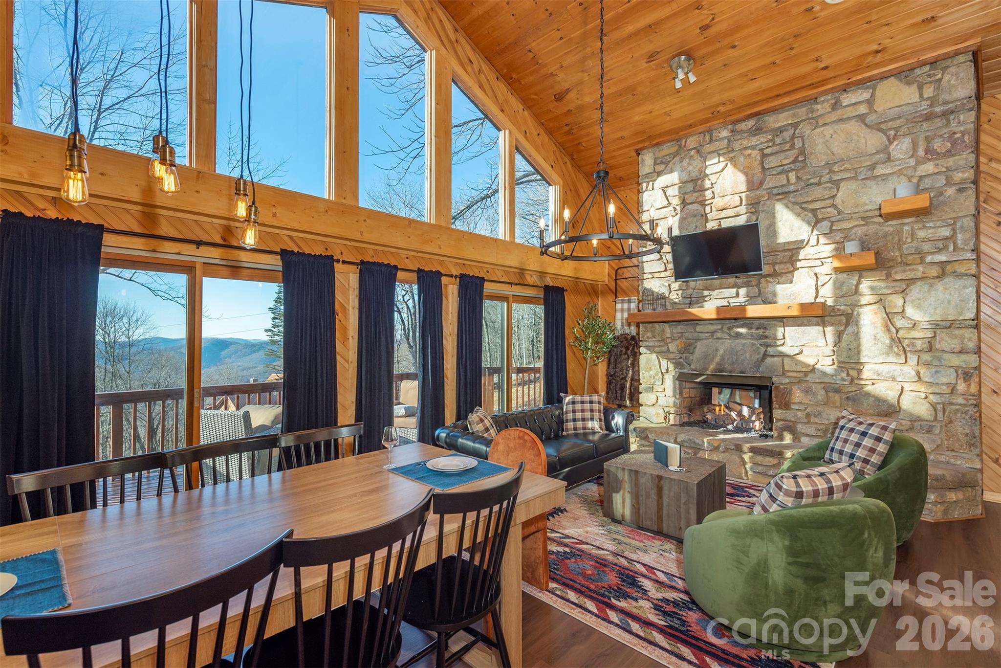 2338 El Miner Drive — Mars Hill
