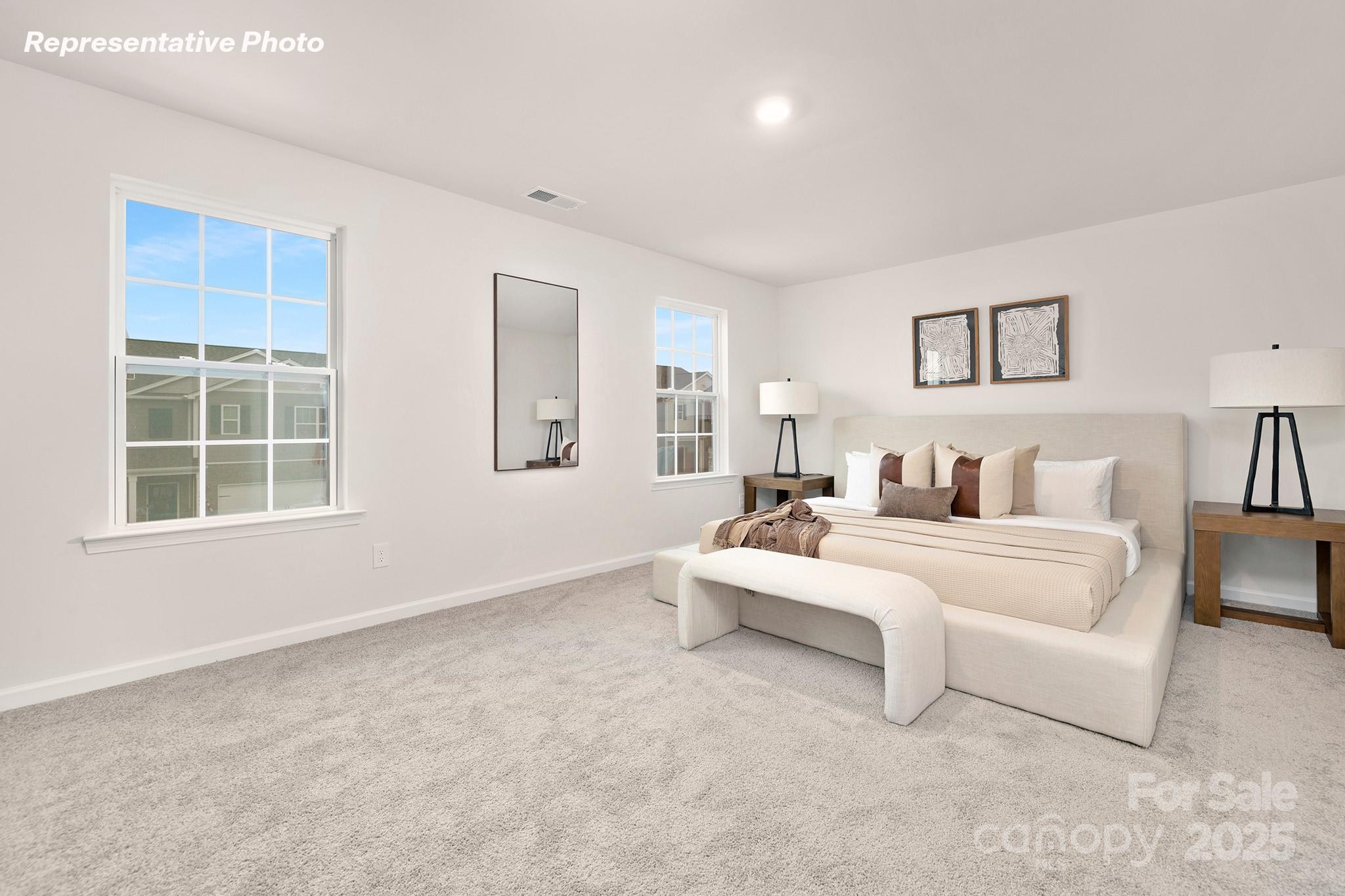 2058 10th Street SE — Hickory