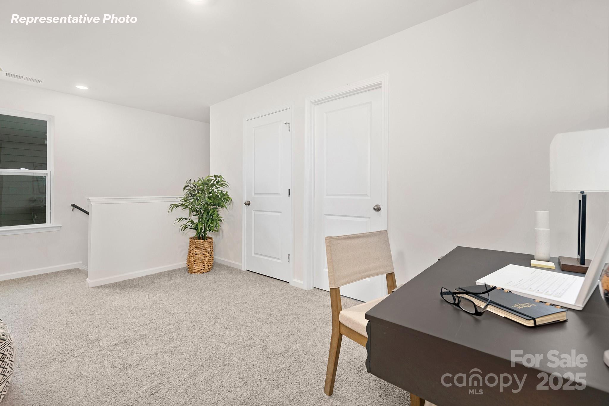 2058 10th Street SE — Hickory