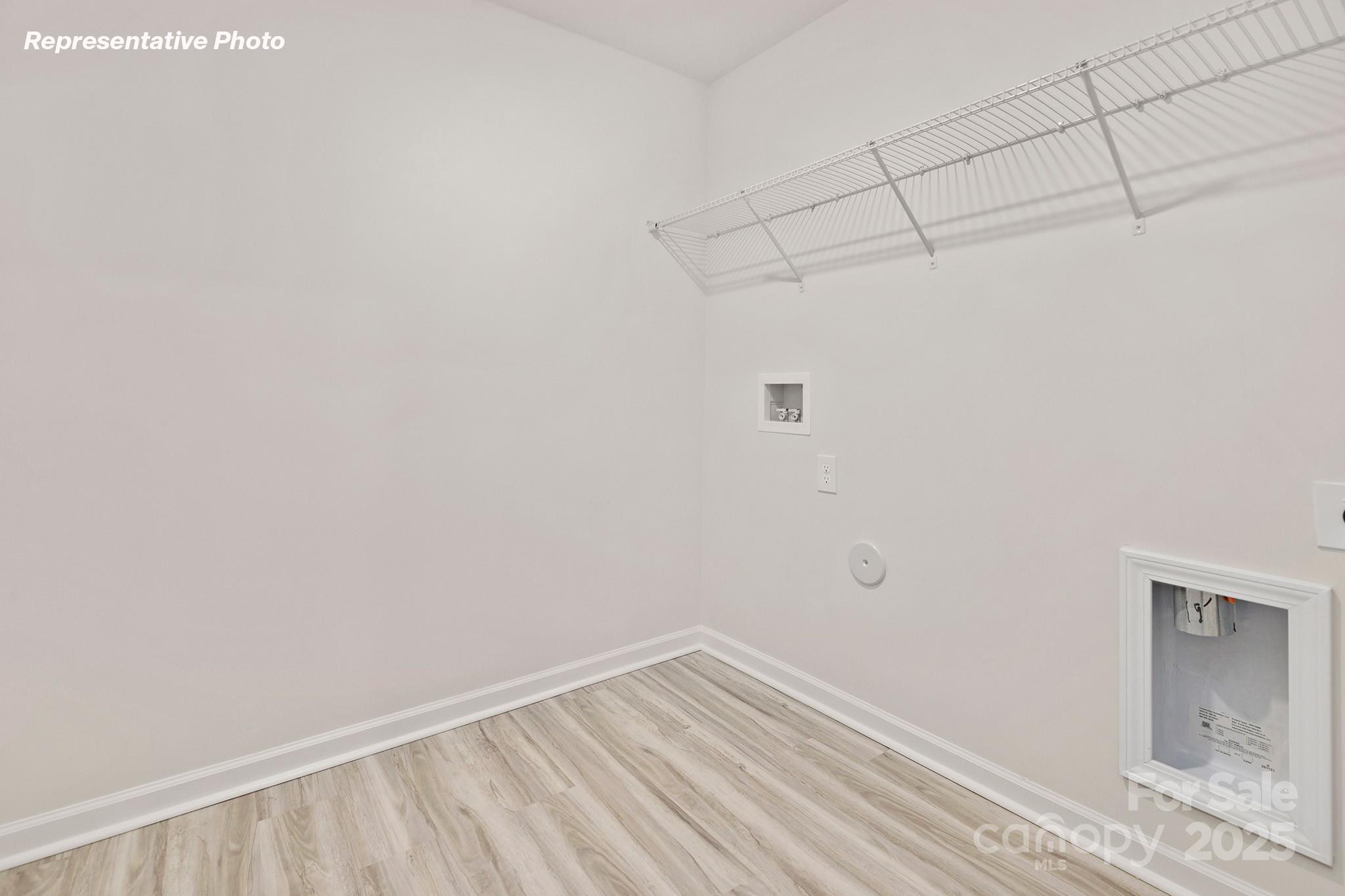 2058 10th Street SE — Hickory