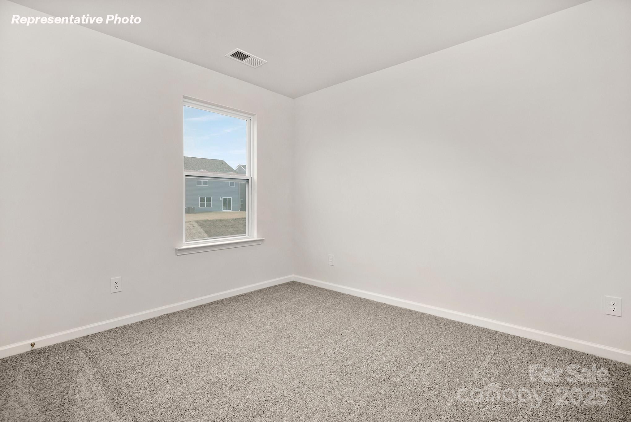 2058 10th Street SE — Hickory