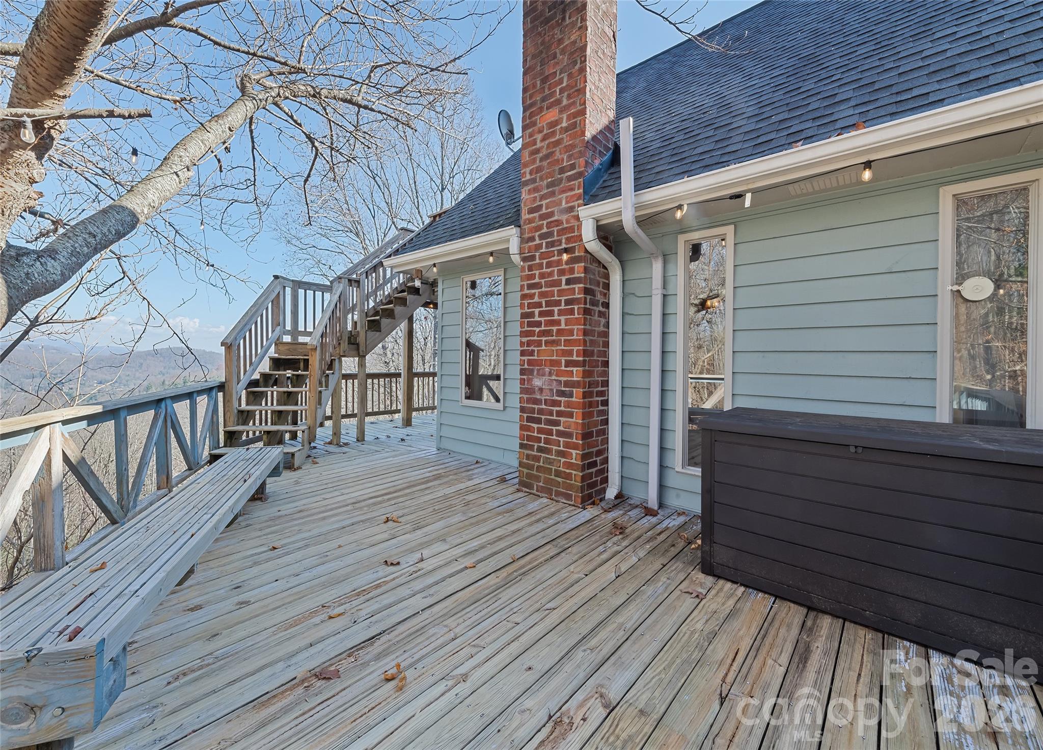1350 Davis Mountain Road — Hendersonville