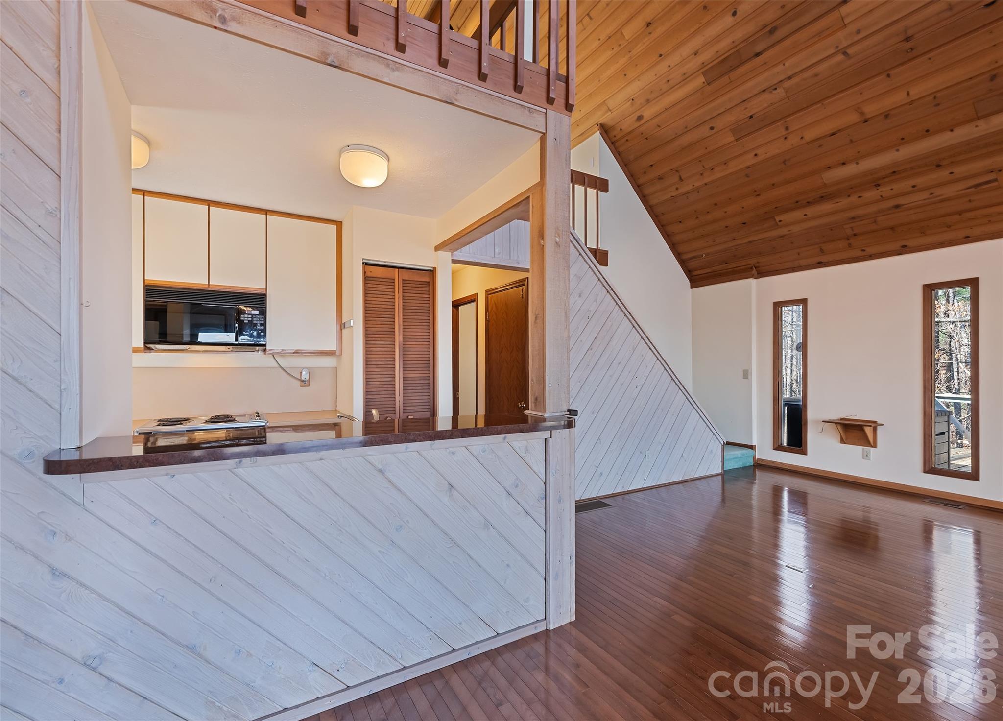 1350 Davis Mountain Road — Hendersonville