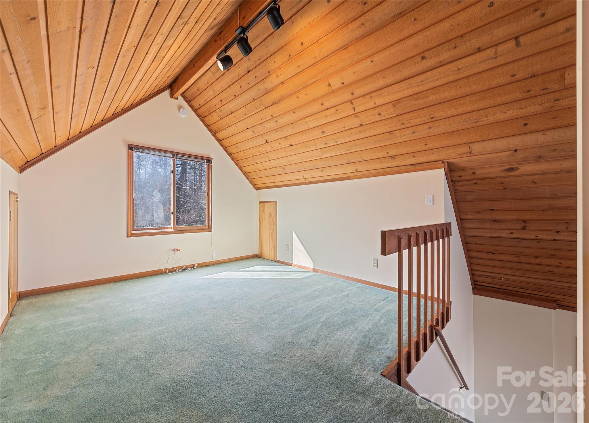 1350 Davis Mountain Road — Hendersonville