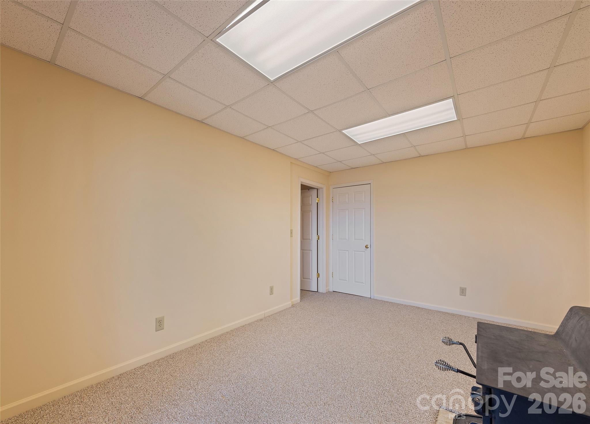 1350 Davis Mountain Road — Hendersonville