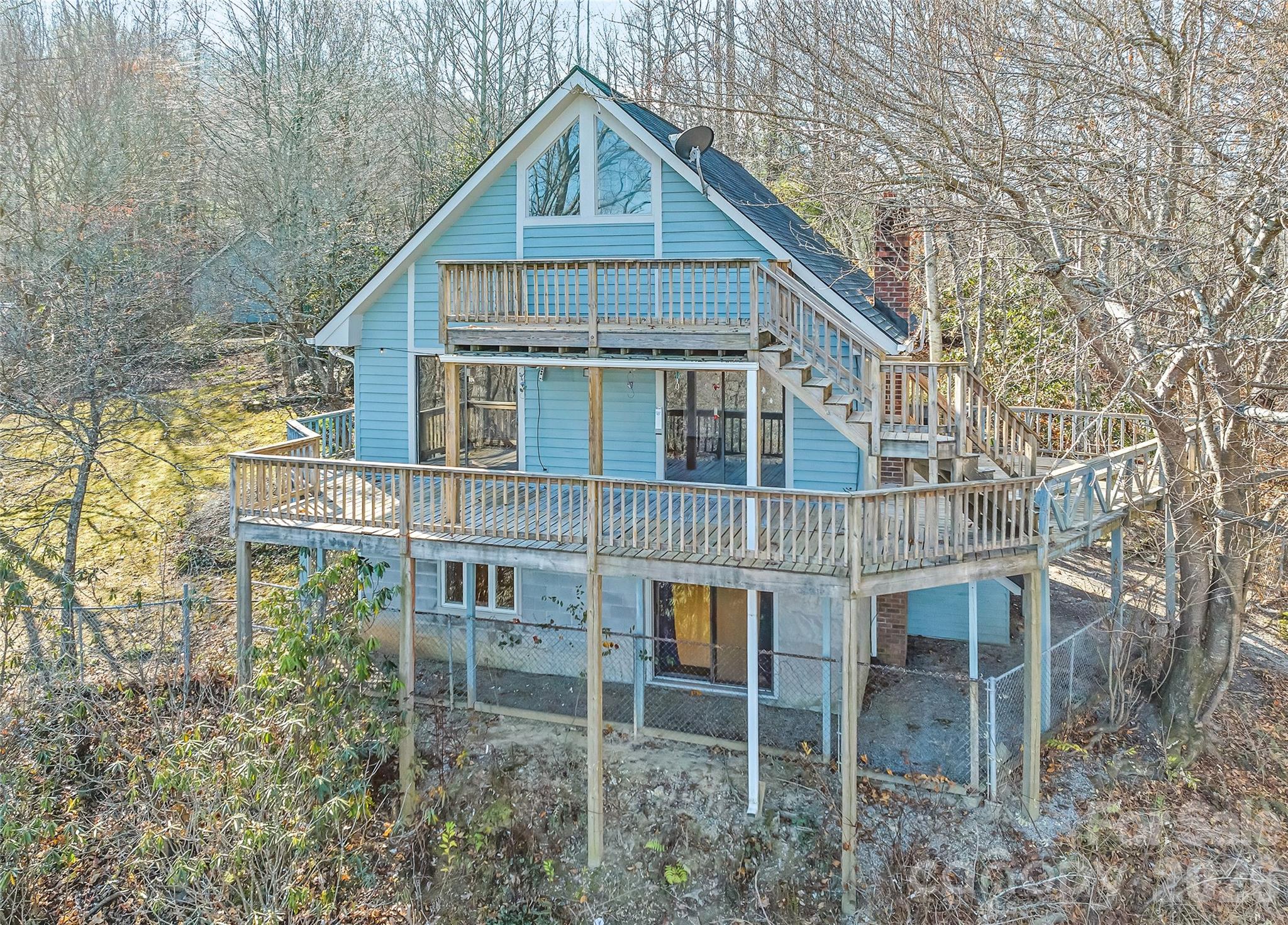 1350 Davis Mountain Road — Hendersonville