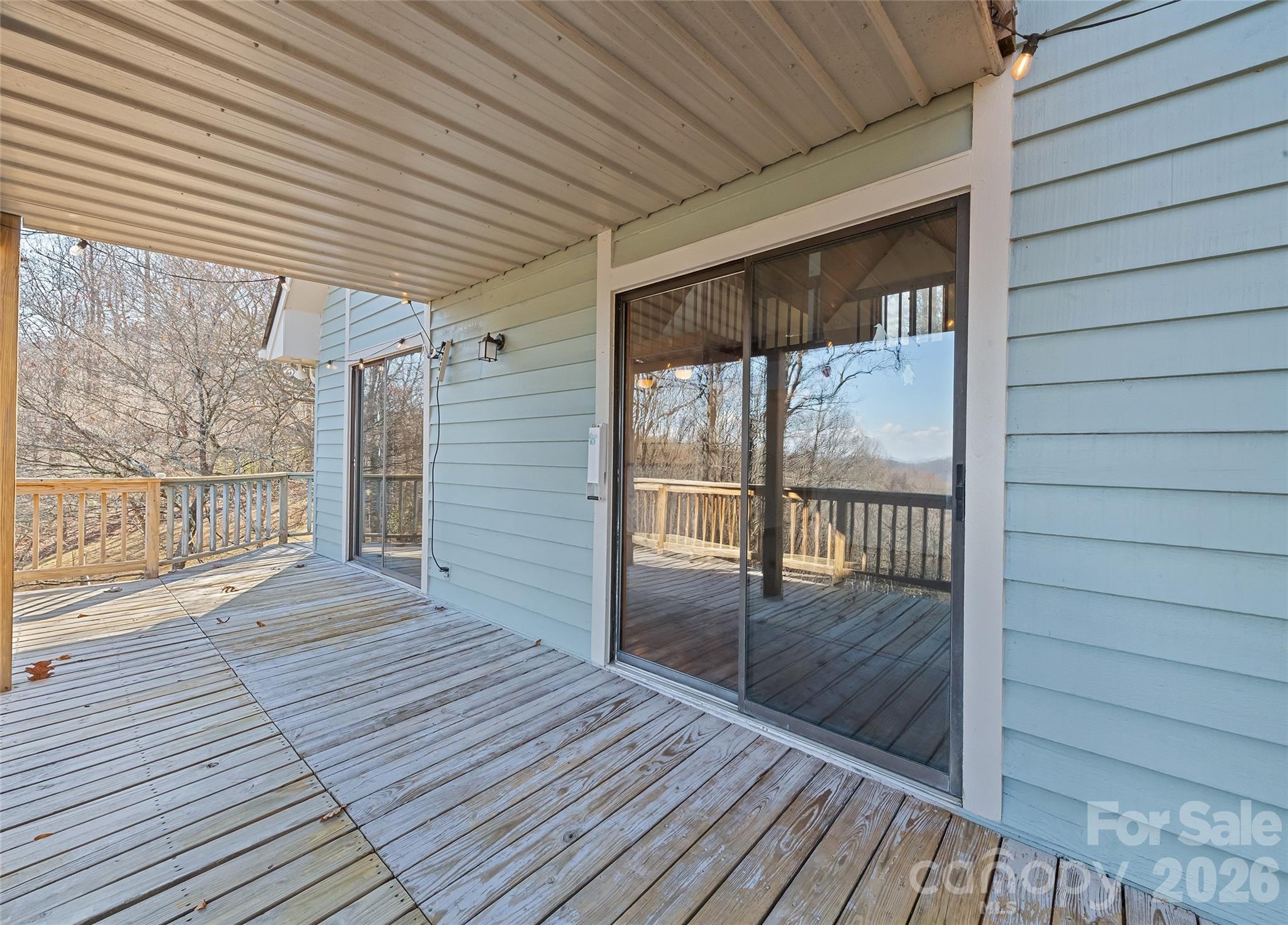 1350 Davis Mountain Road — Hendersonville