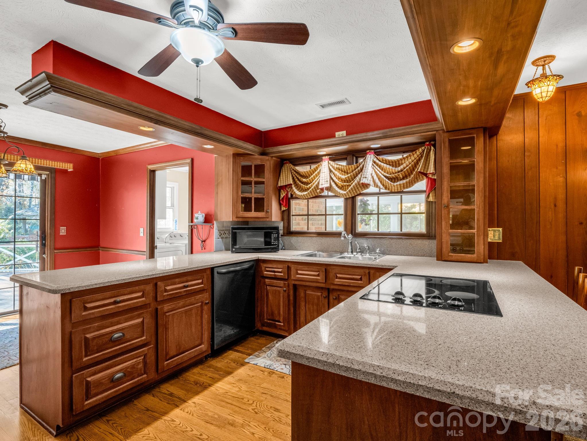 1867 Fruitland Road — Hendersonville
