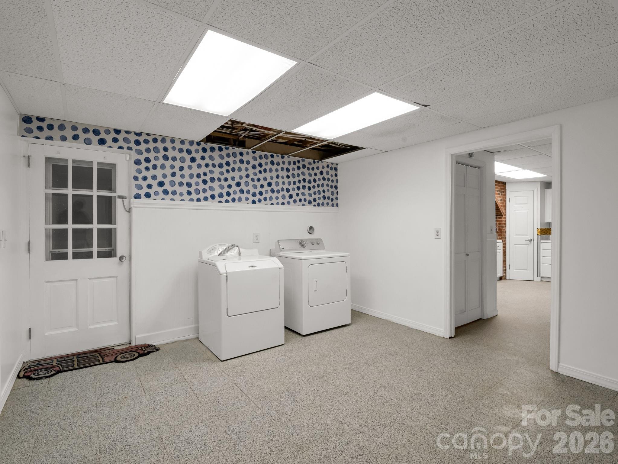 1867 Fruitland Road — Hendersonville