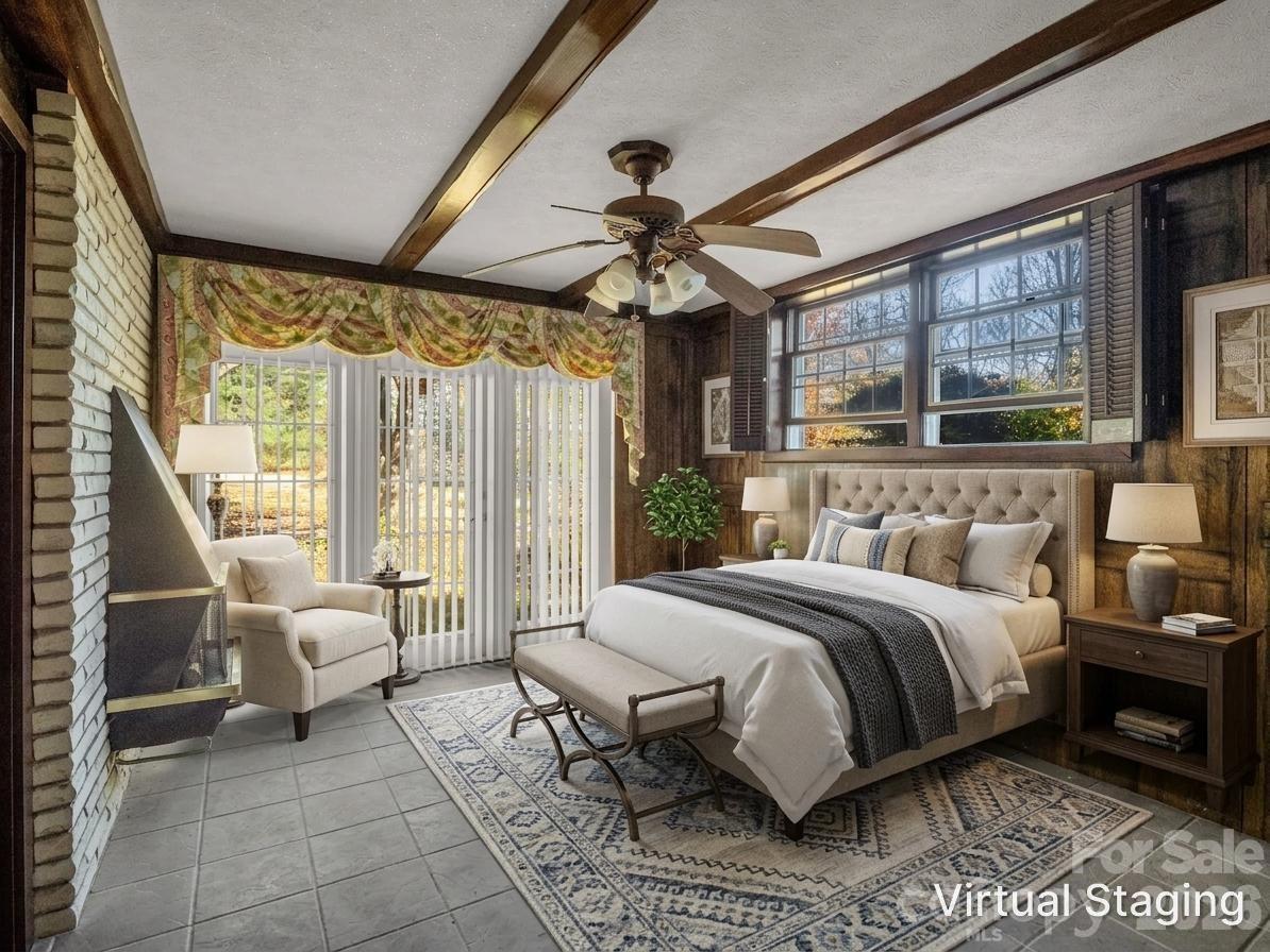 1867 Fruitland Road — Hendersonville