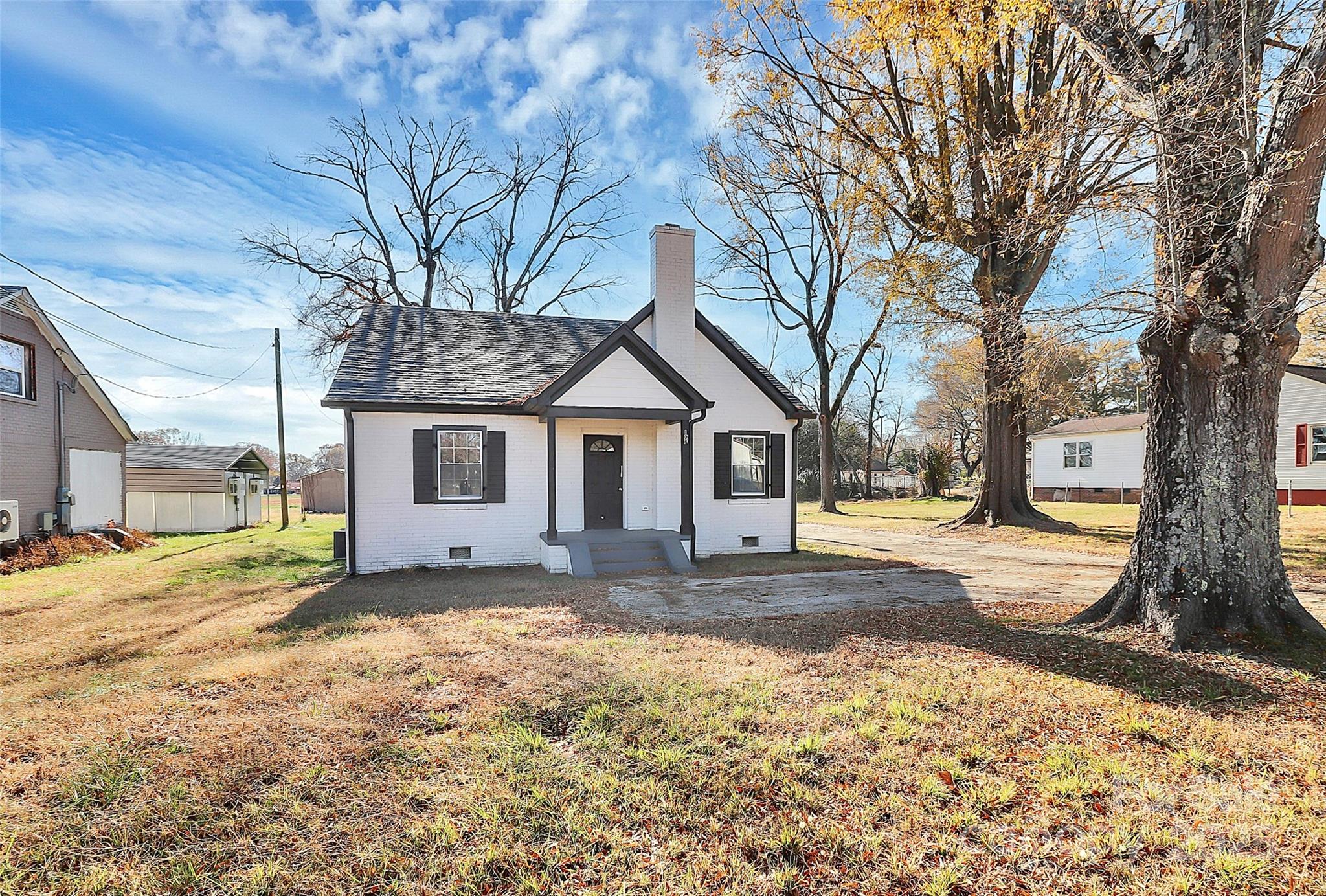 108 Lee Drive — Shelby