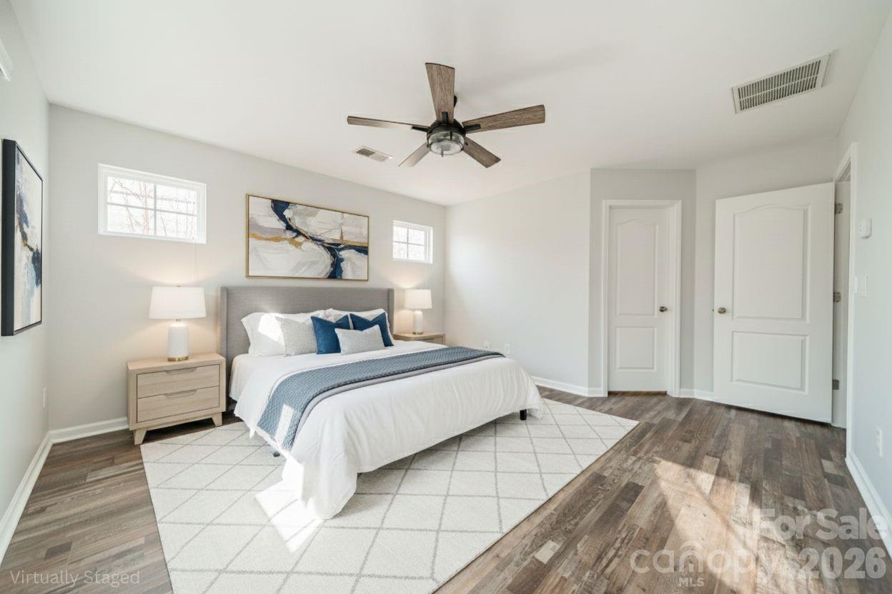 18426 W Catawba Avenue — Cornelius