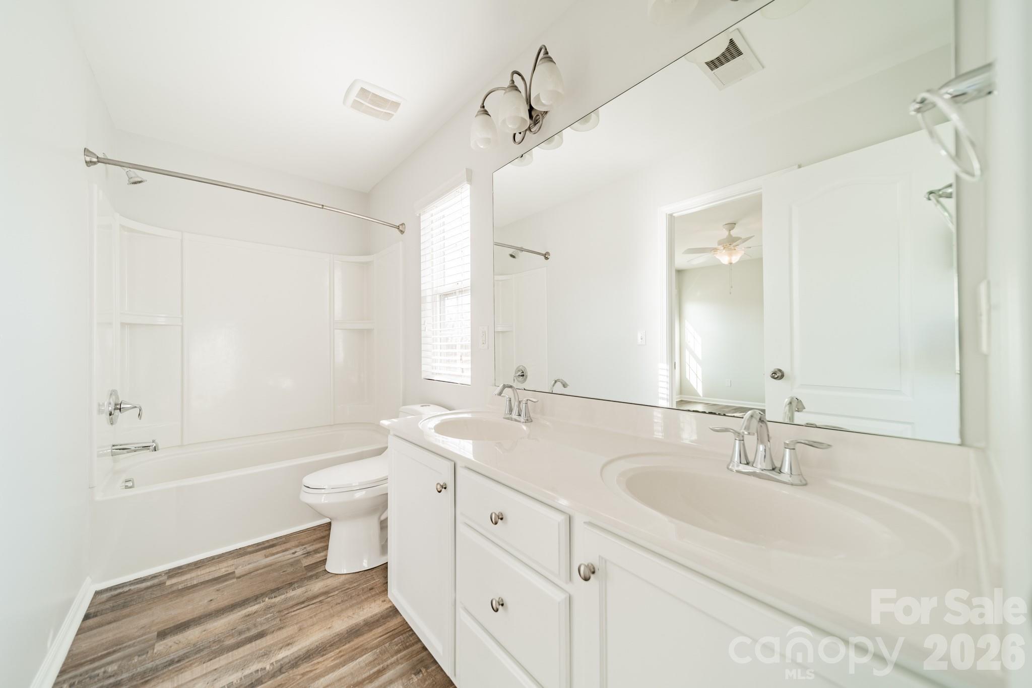 18426 W Catawba Avenue — Cornelius