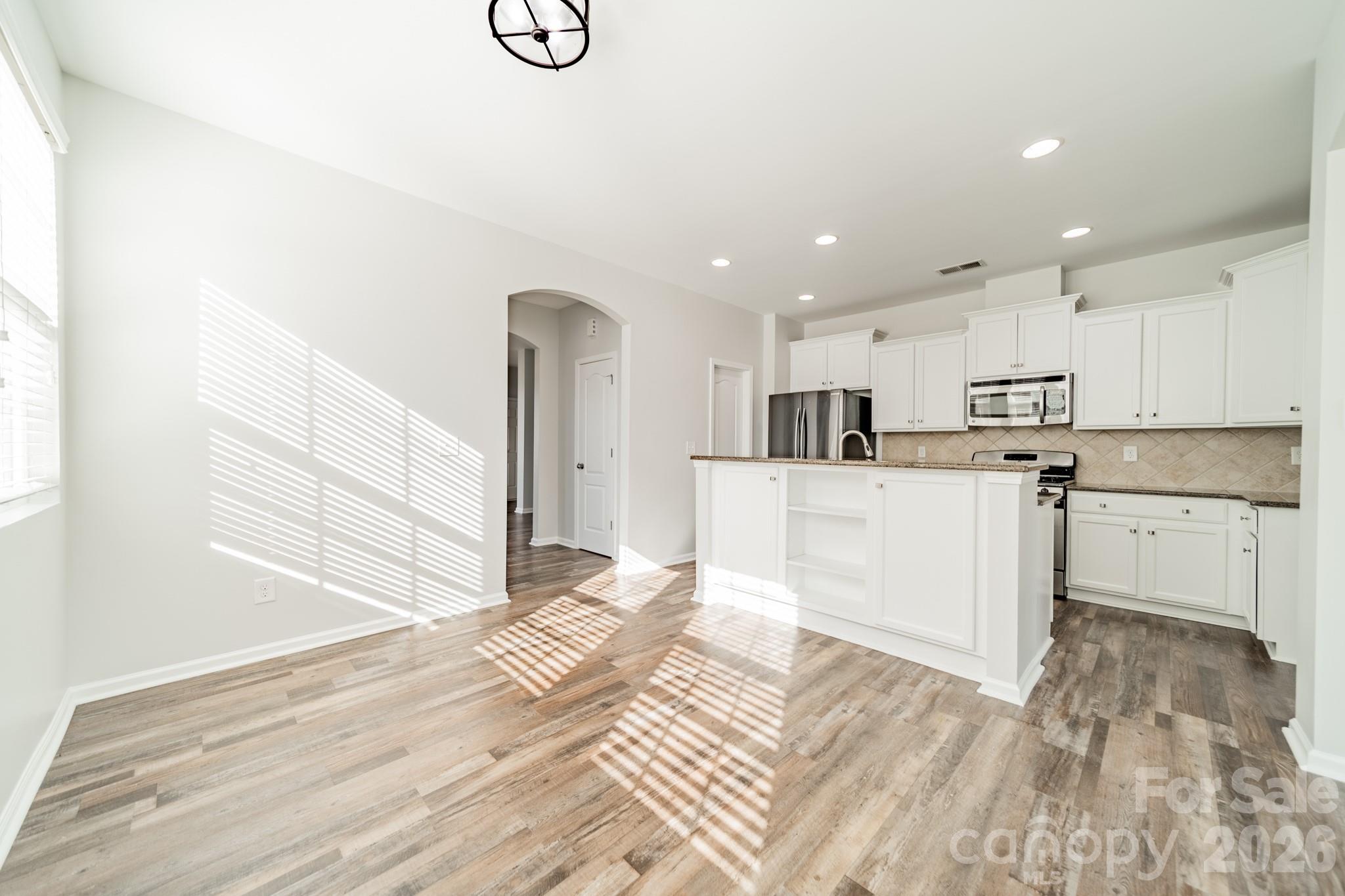 18426 W Catawba Avenue — Cornelius
