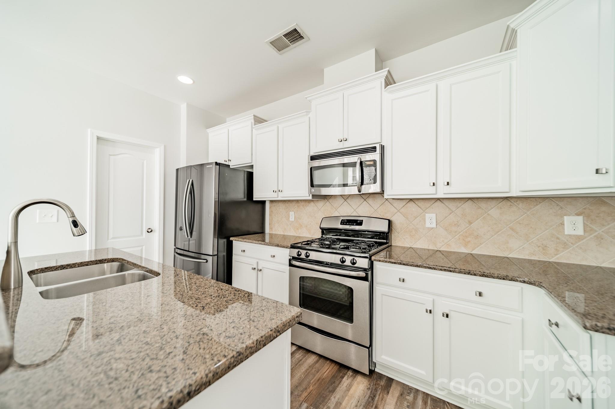 18426 W Catawba Avenue — Cornelius