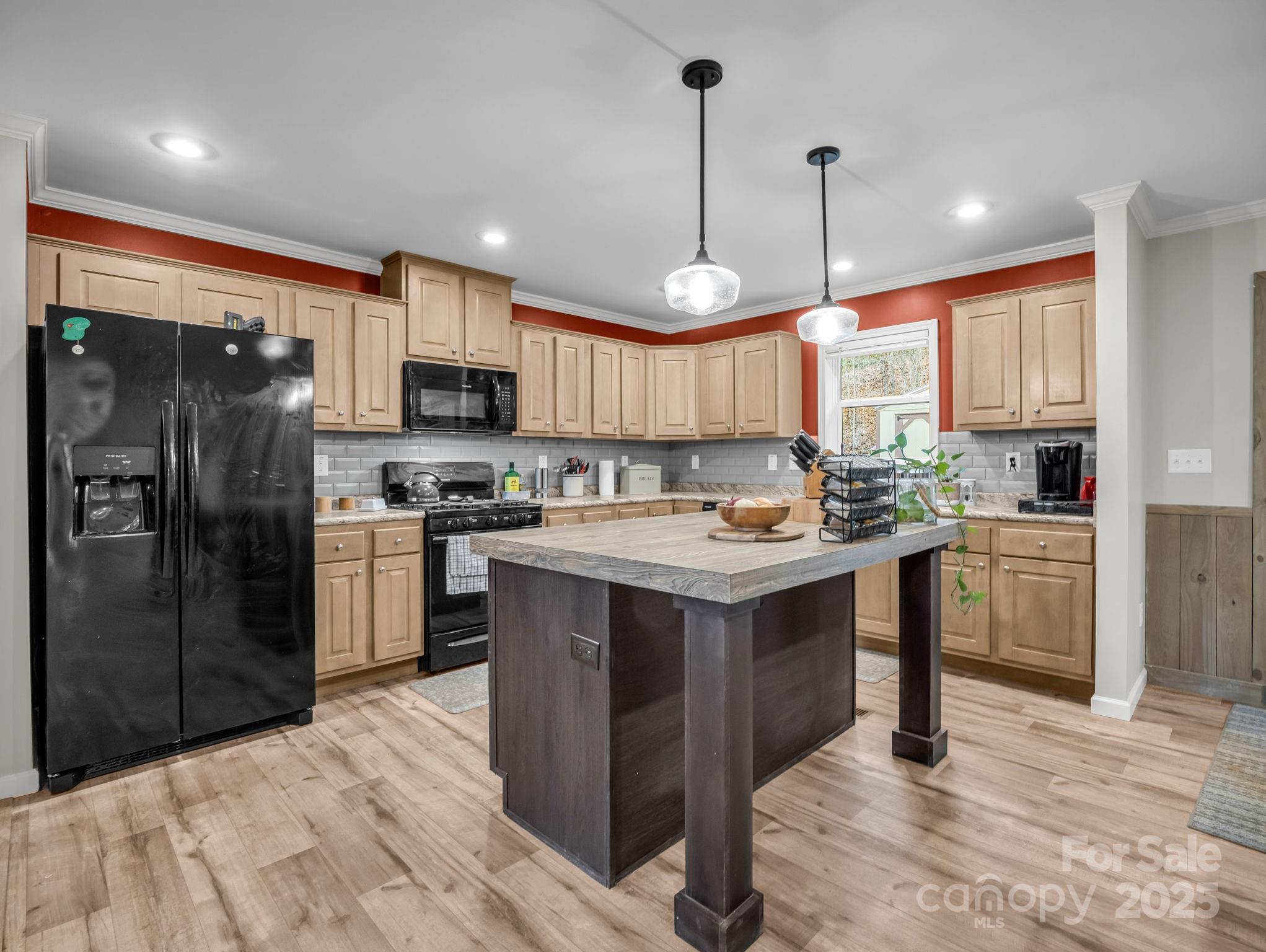 48 Rainbow Lake Circle — Black Mountain