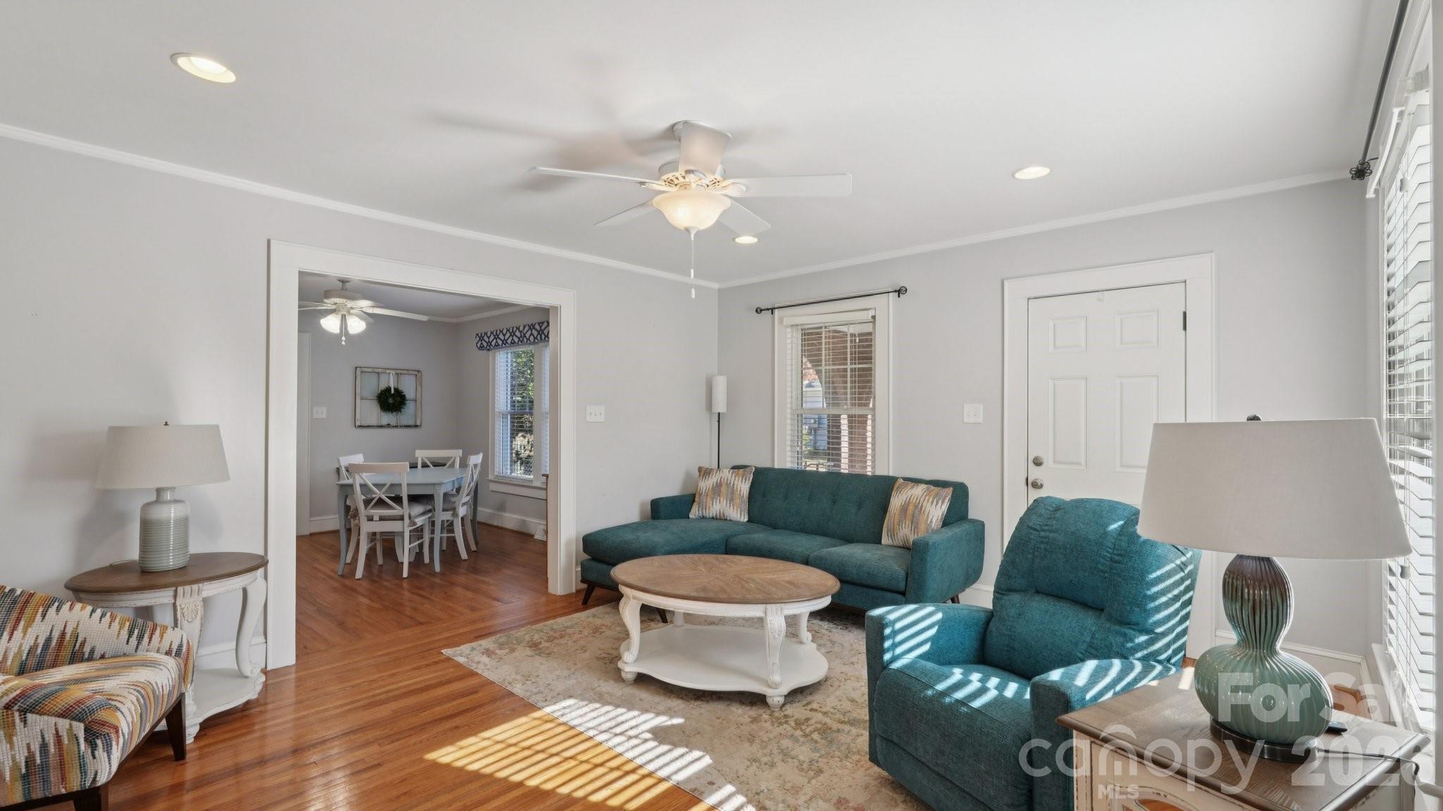 552 Hyde Park Drive NE — Concord