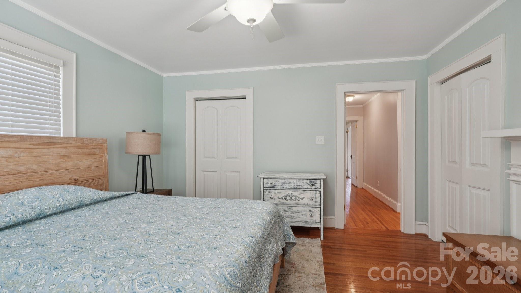 552 Hyde Park Drive NE — Concord