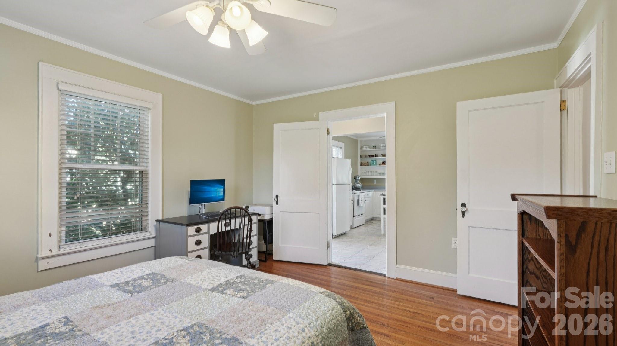 552 Hyde Park Drive NE — Concord