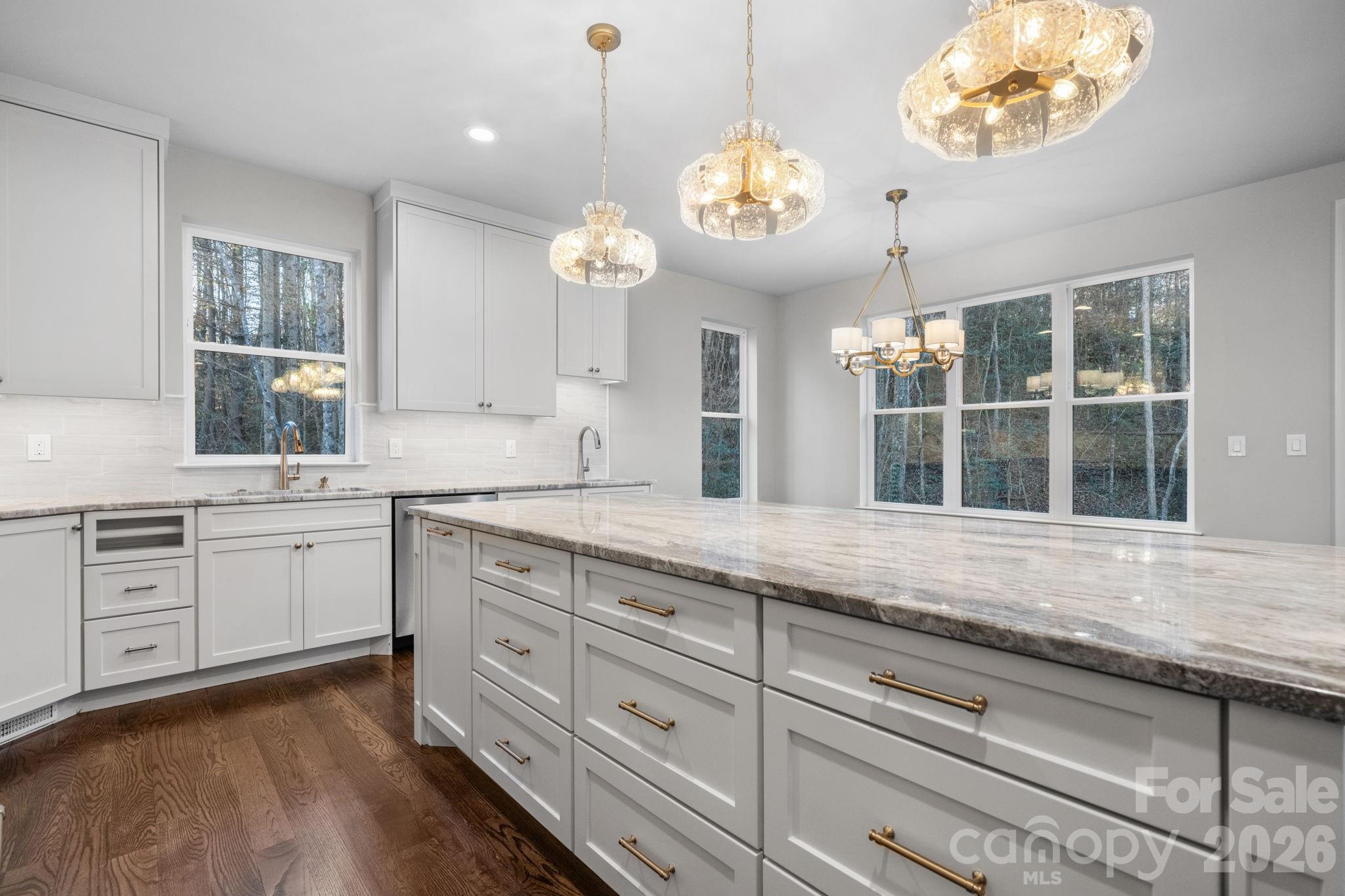 5163 Hurricane Hill Road — Granite Falls