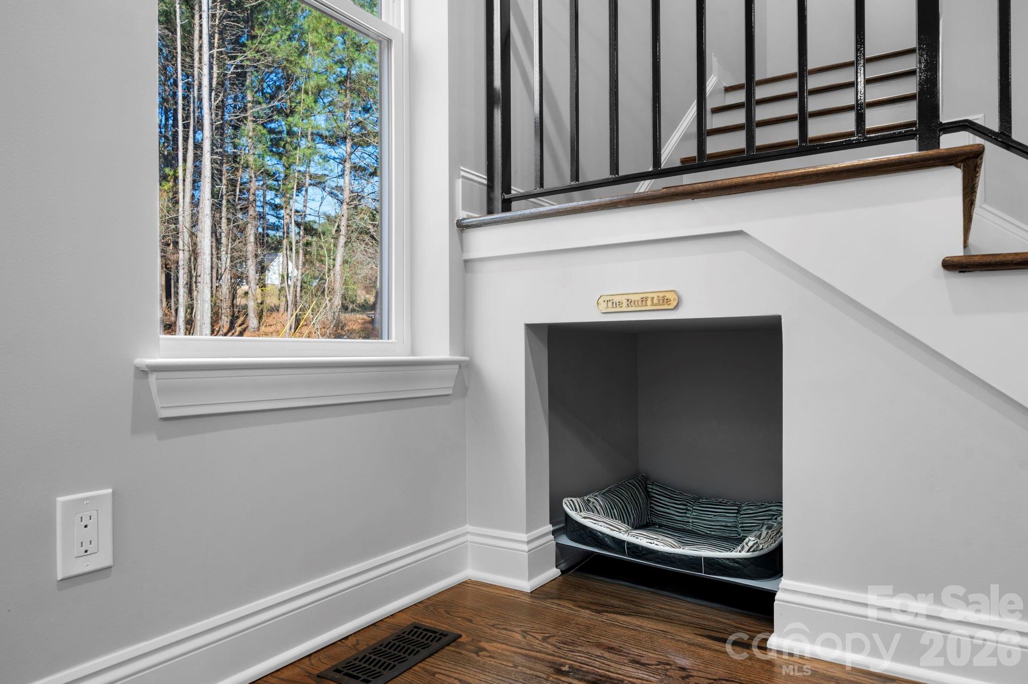 5163 Hurricane Hill Road — Granite Falls