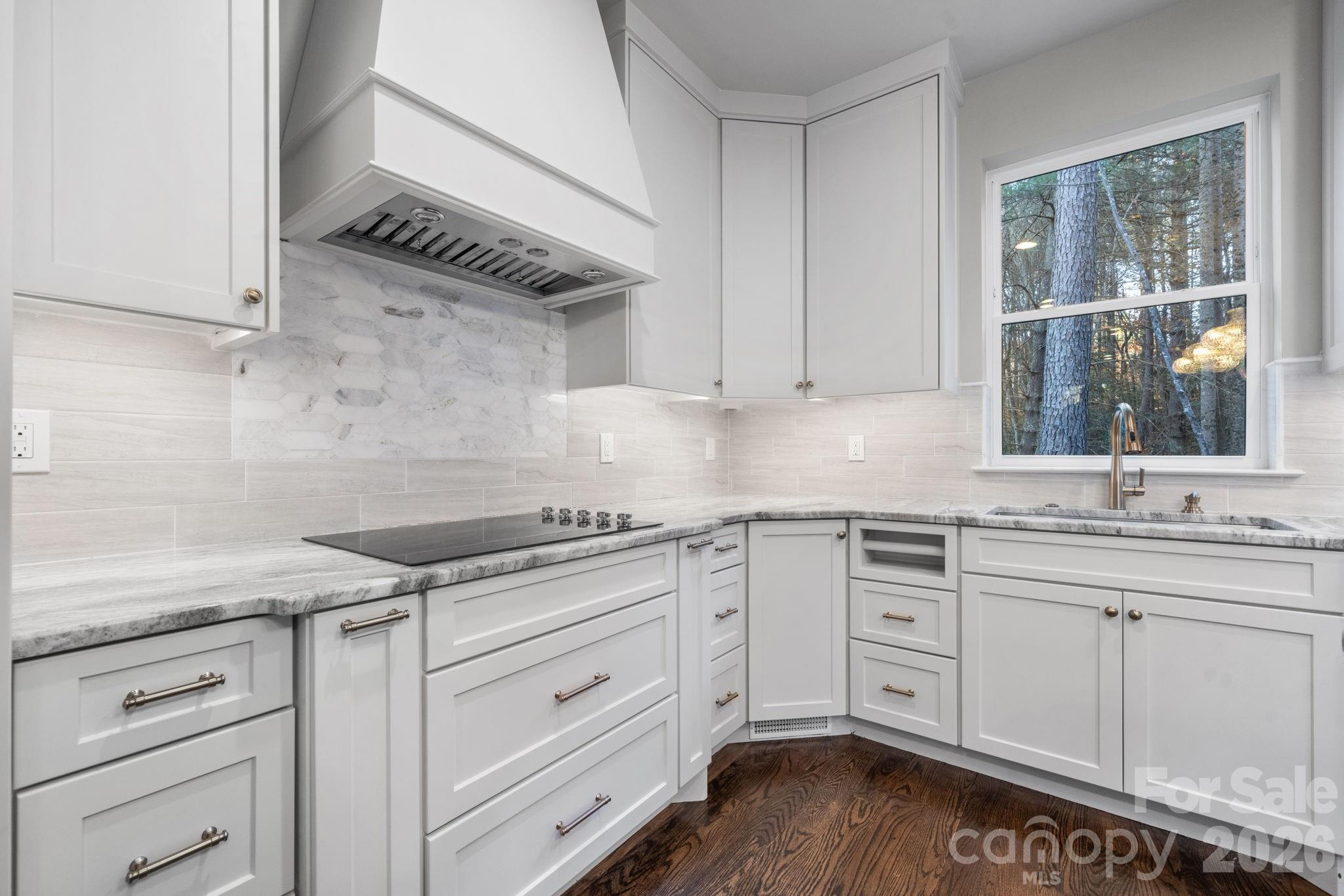 5163 Hurricane Hill Road — Granite Falls