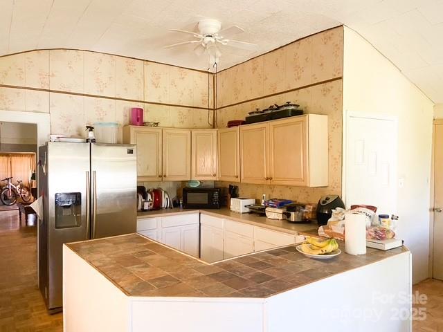 25 Highland Street — Weaverville