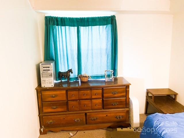25 Highland Street — Weaverville