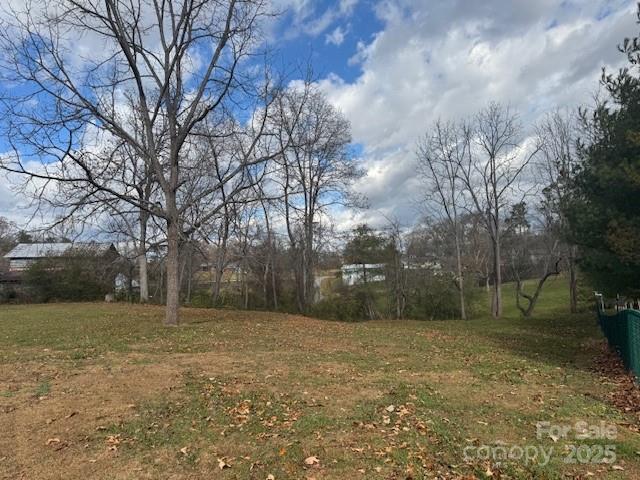 25 Highland Street — Weaverville