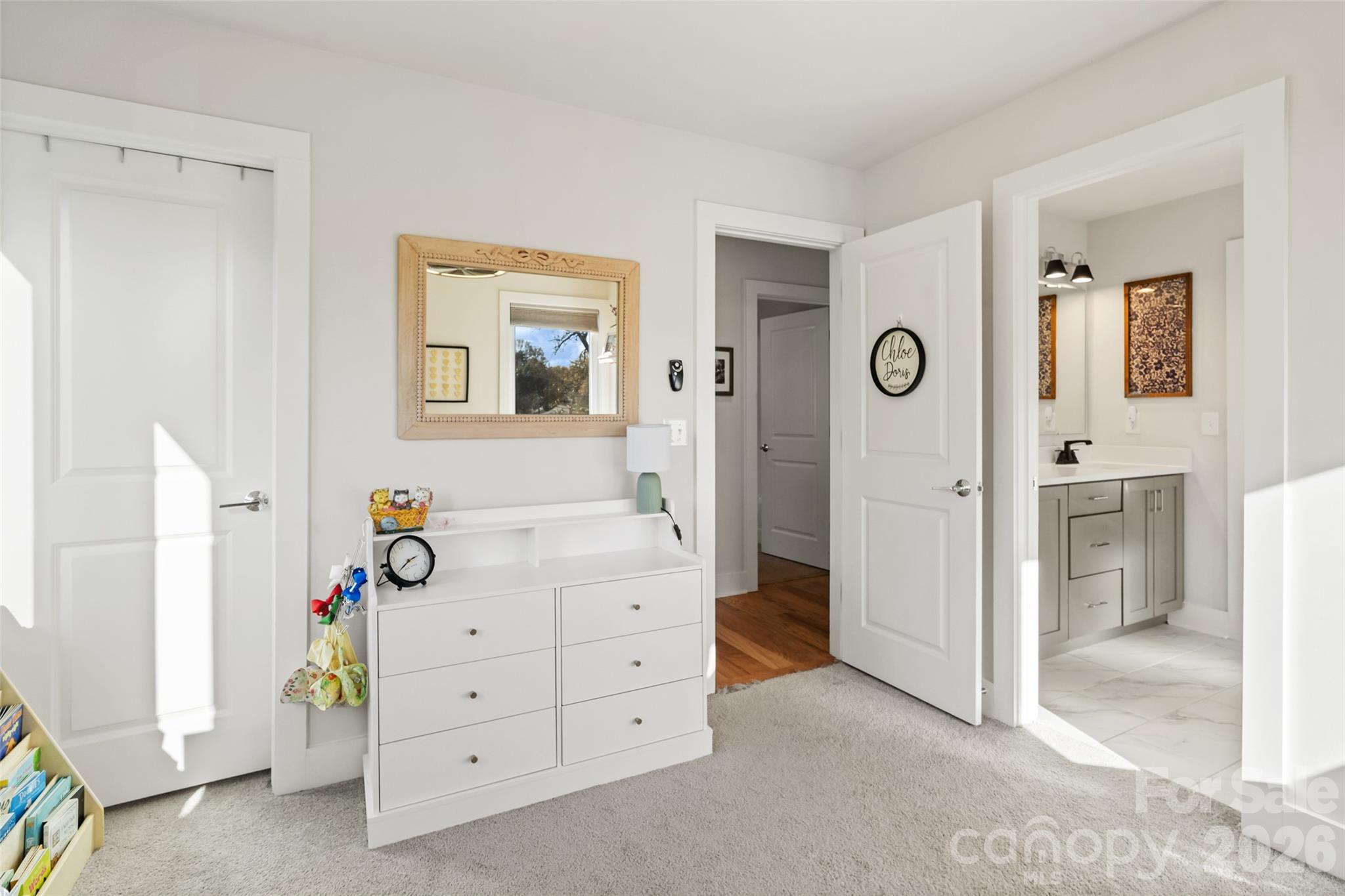 1549 Pinecrest Avenue — Charlotte