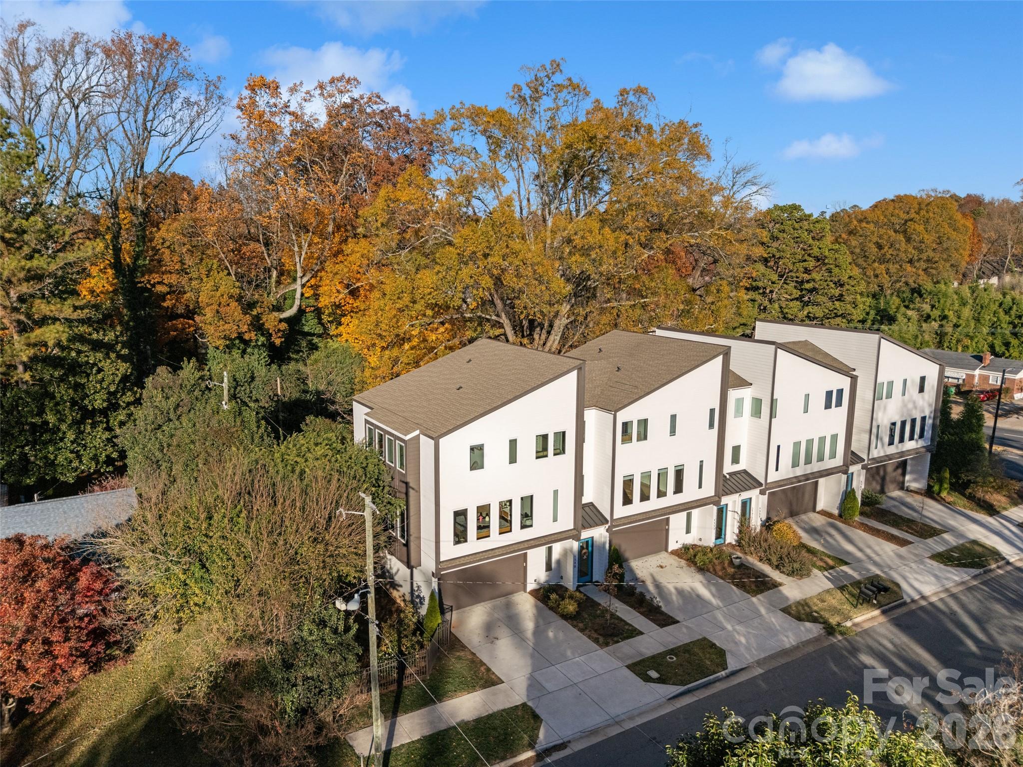 1549 Pinecrest Avenue — Charlotte