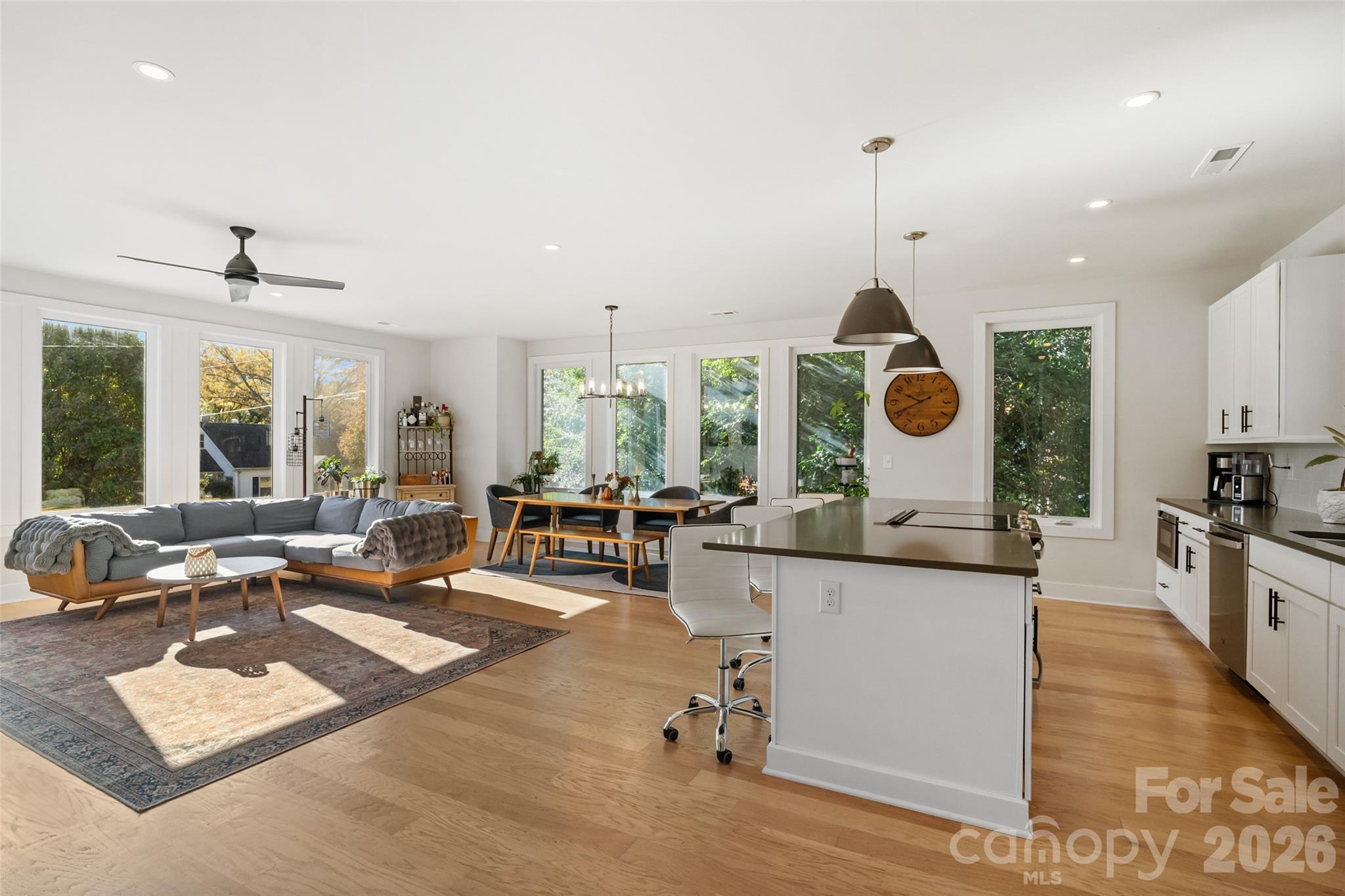 1549 Pinecrest Avenue — Charlotte