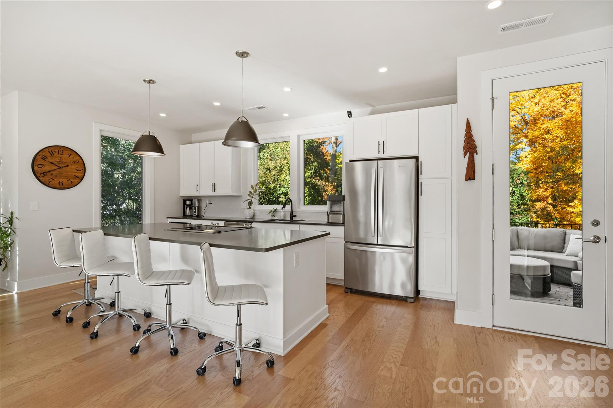 1549 Pinecrest Avenue — Charlotte