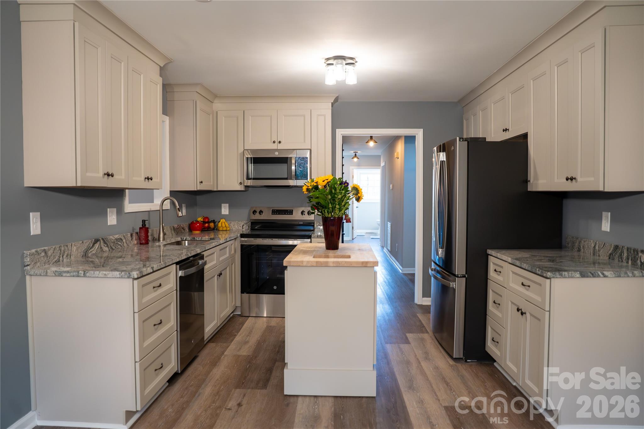 44585 Baldwin Road — New London