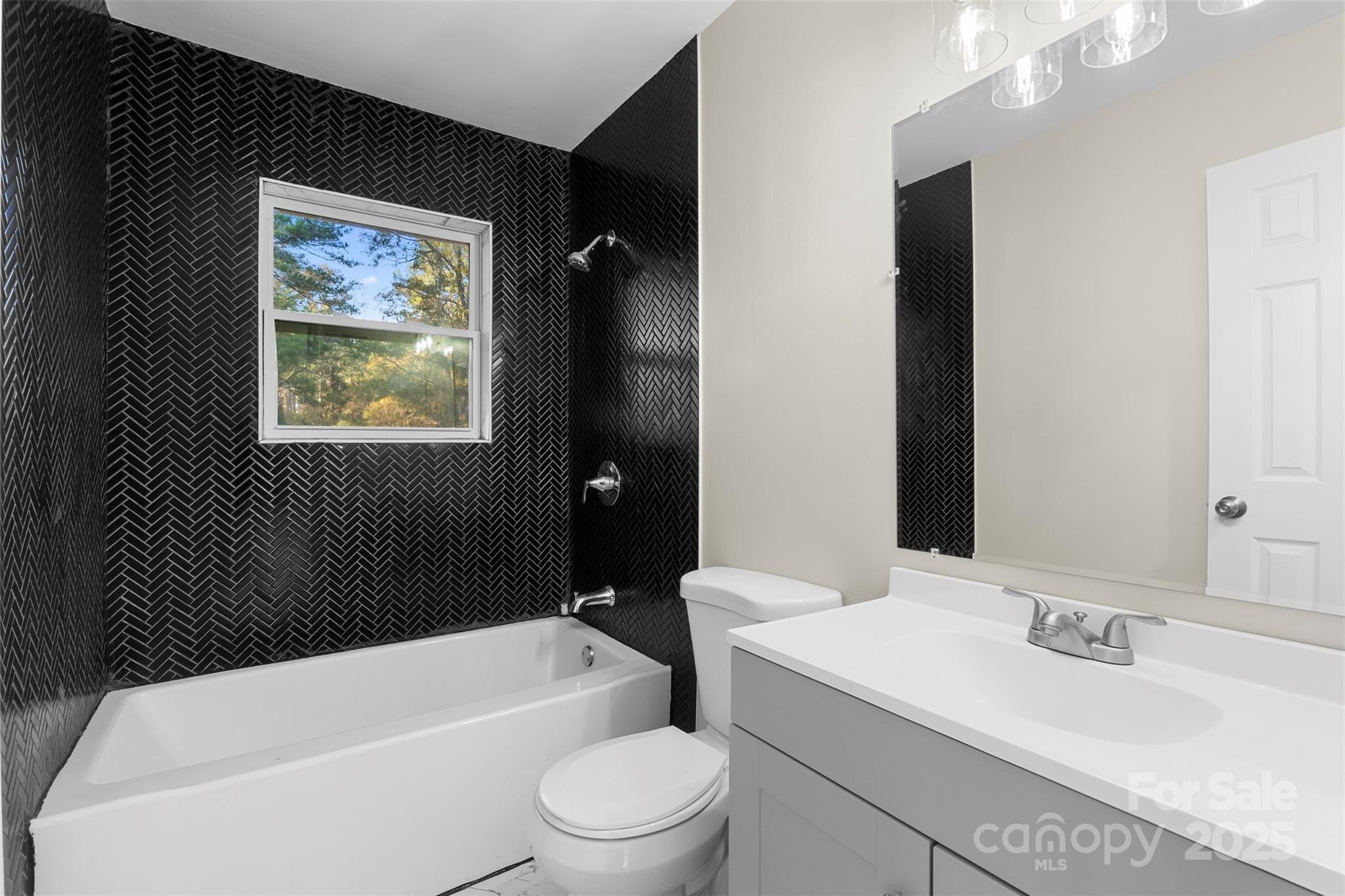 15861 Palmer Road — Marston