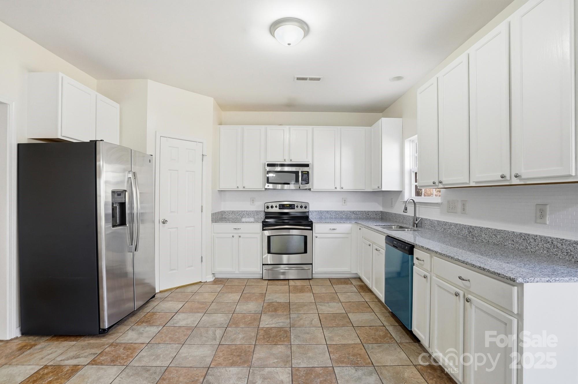 2019 Aberglen Drive — Charlotte