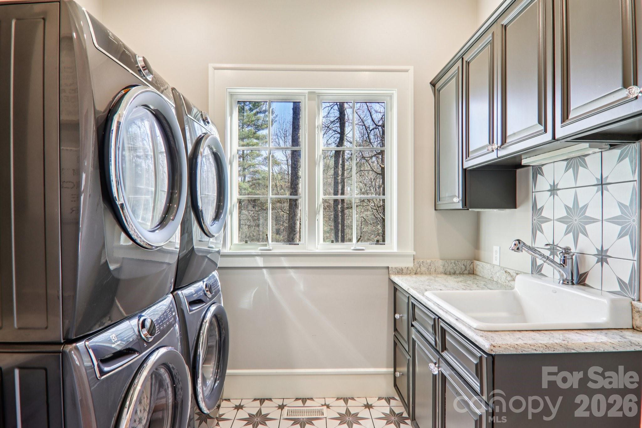 146 Allison Creek Trail — Brevard