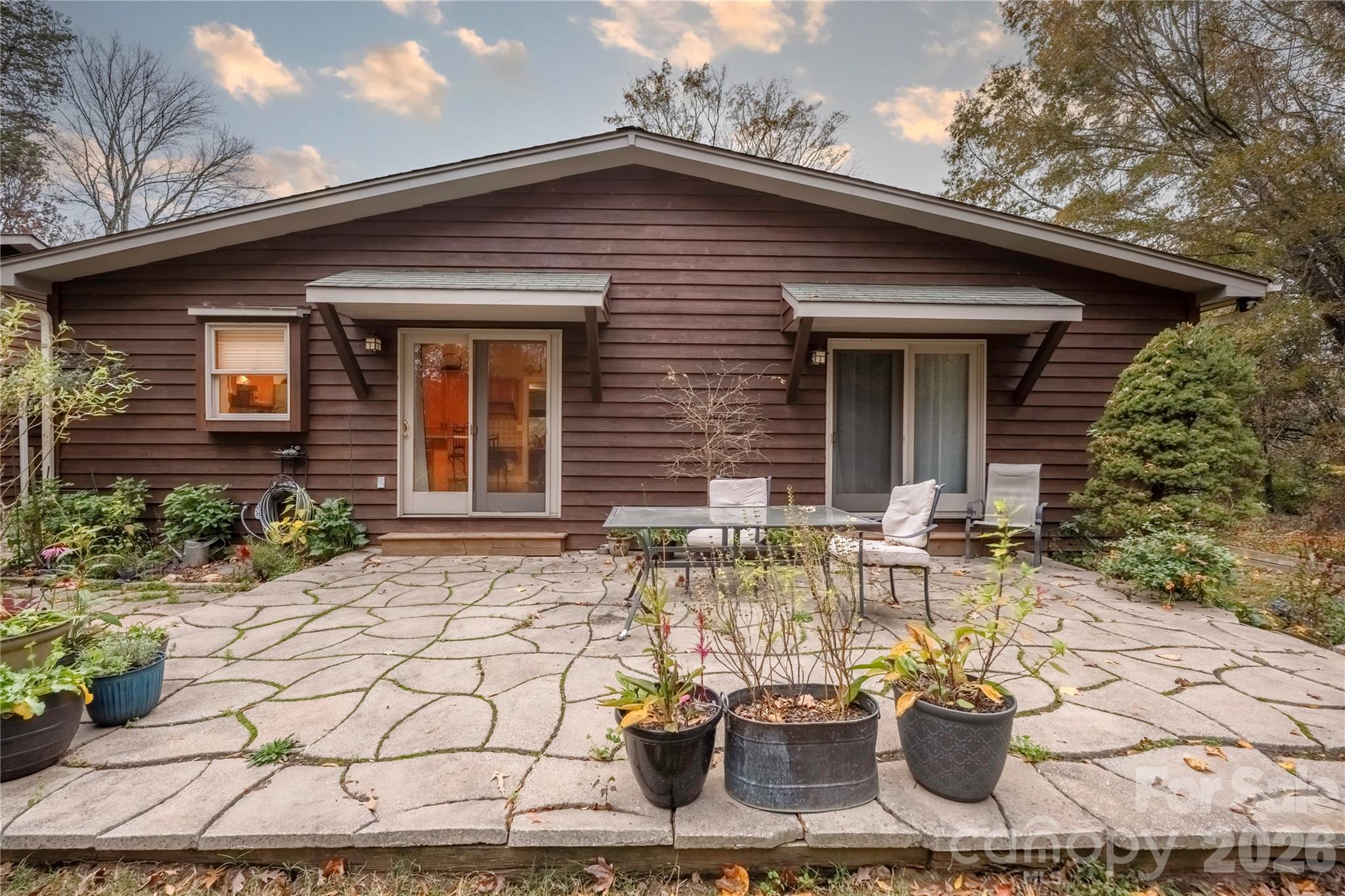 2174 Lynmore Drive — Sherrills Ford