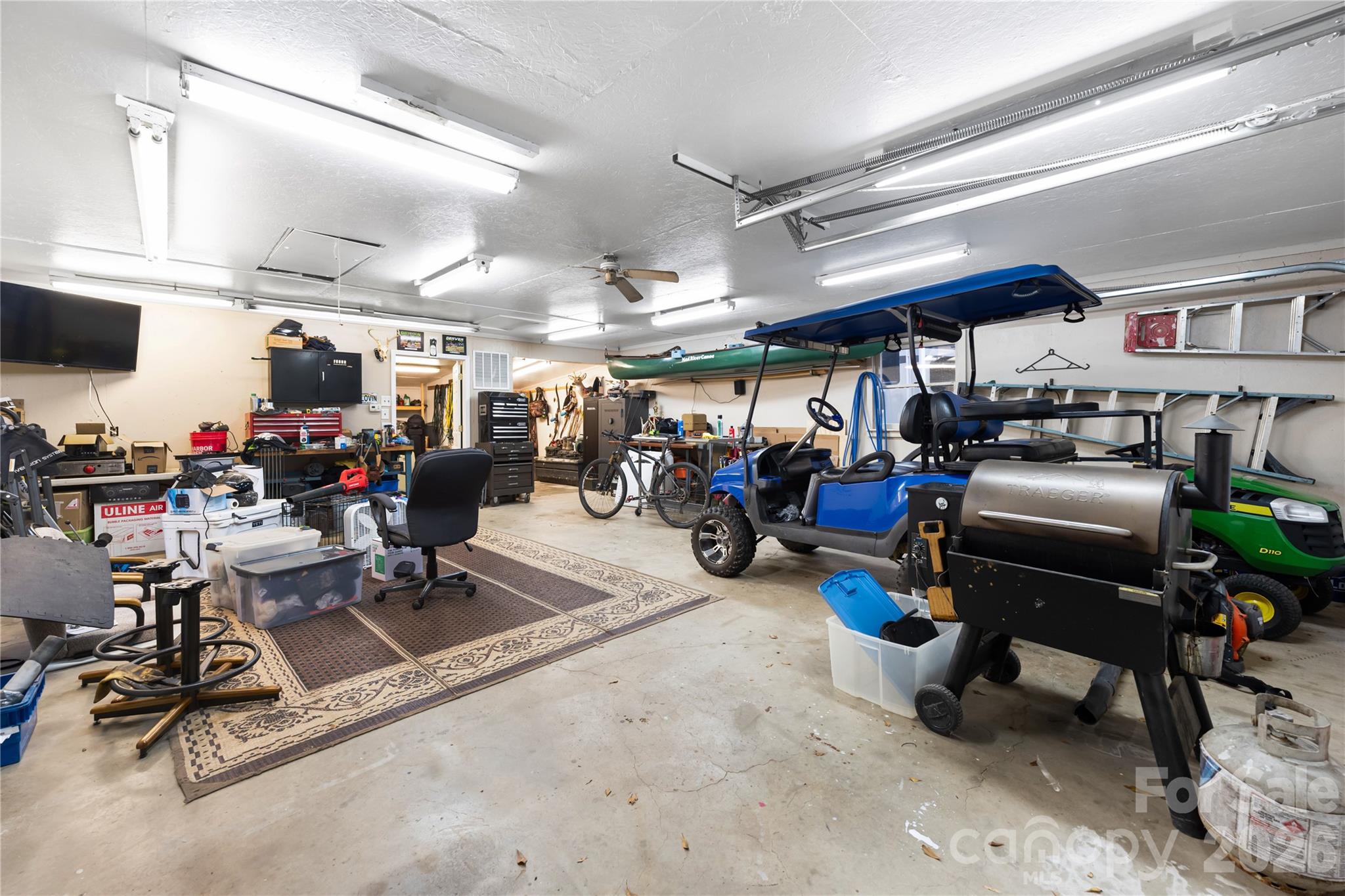 2174 Lynmore Drive — Sherrills Ford