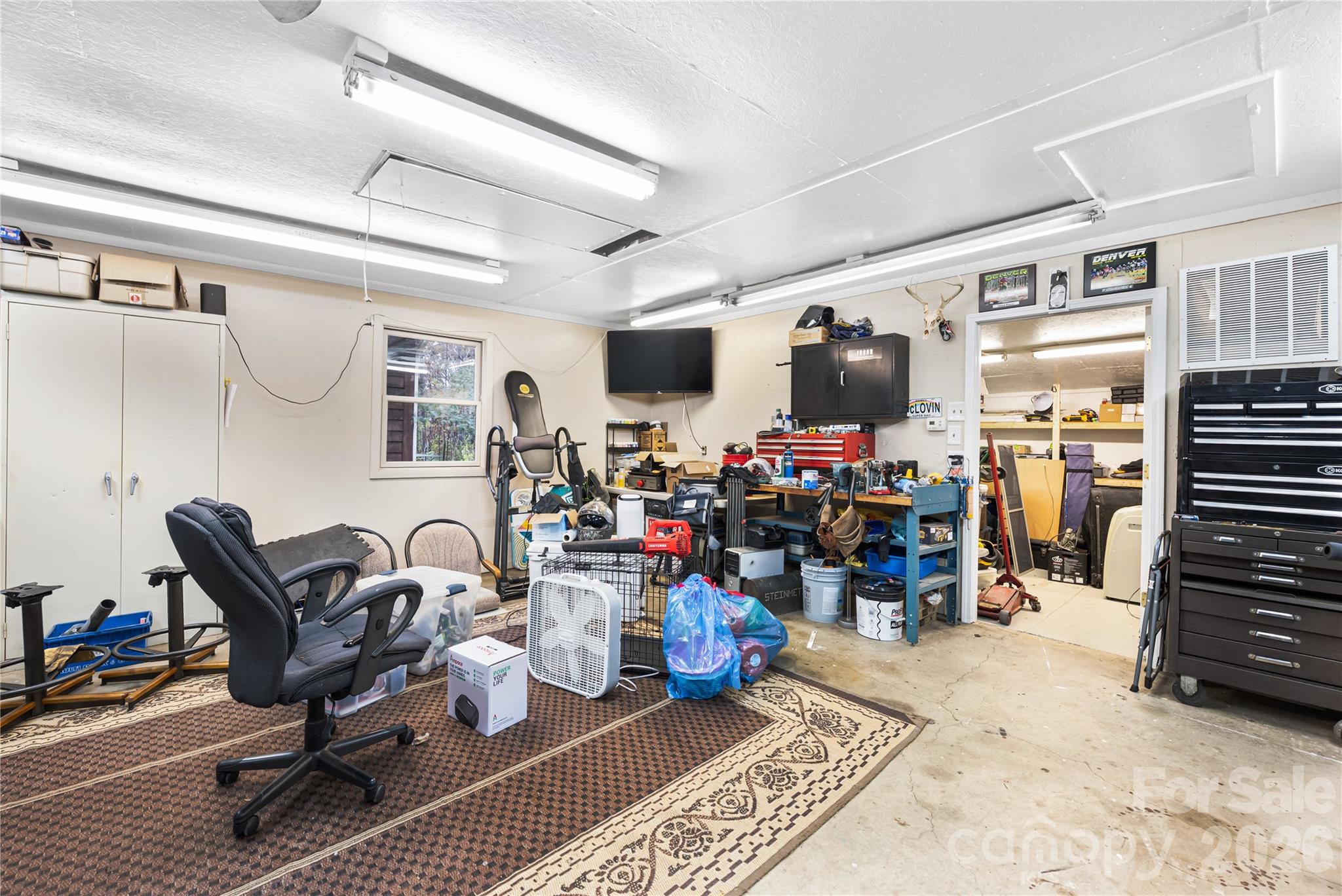 2174 Lynmore Drive — Sherrills Ford