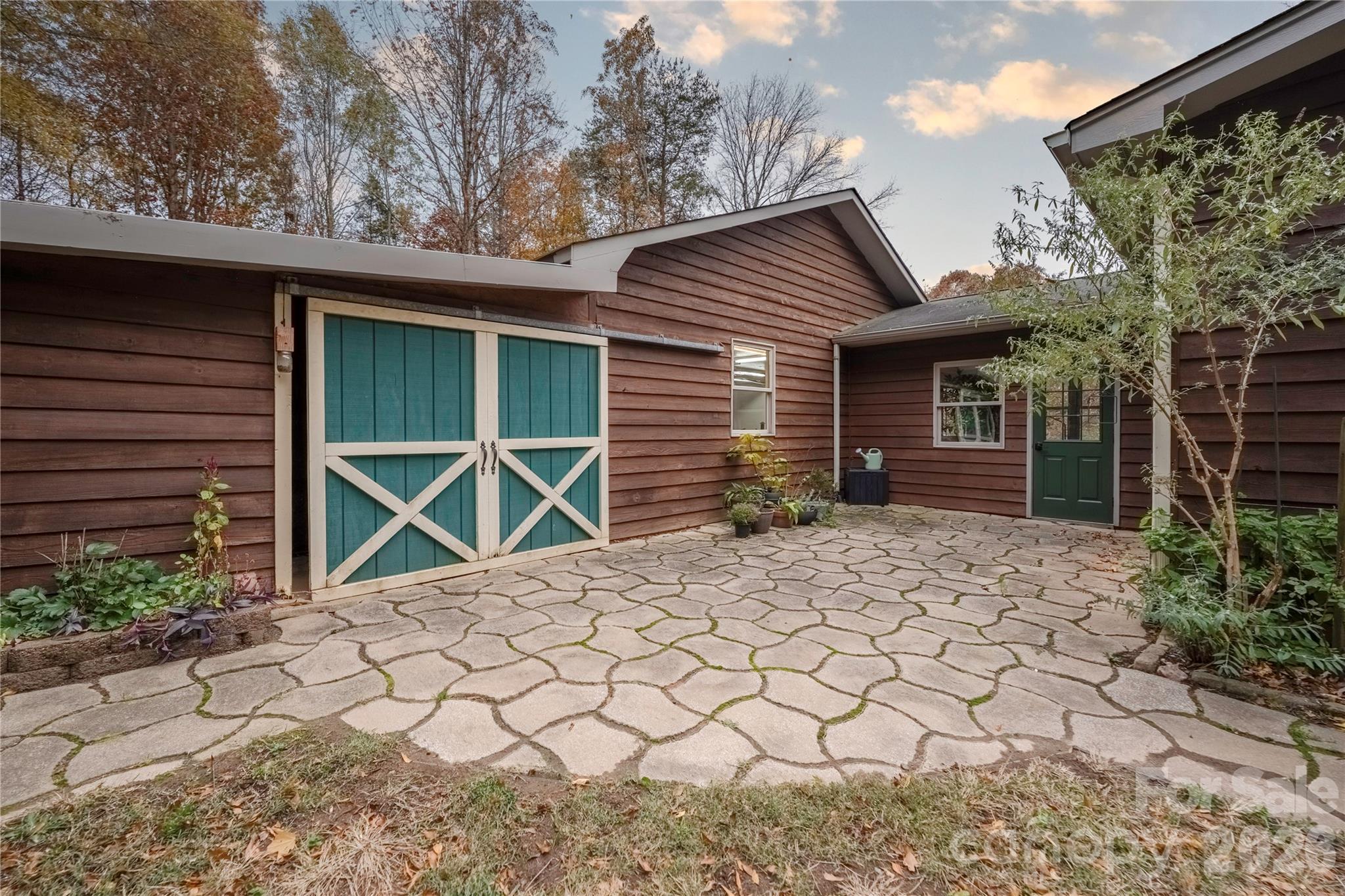 2174 Lynmore Drive — Sherrills Ford