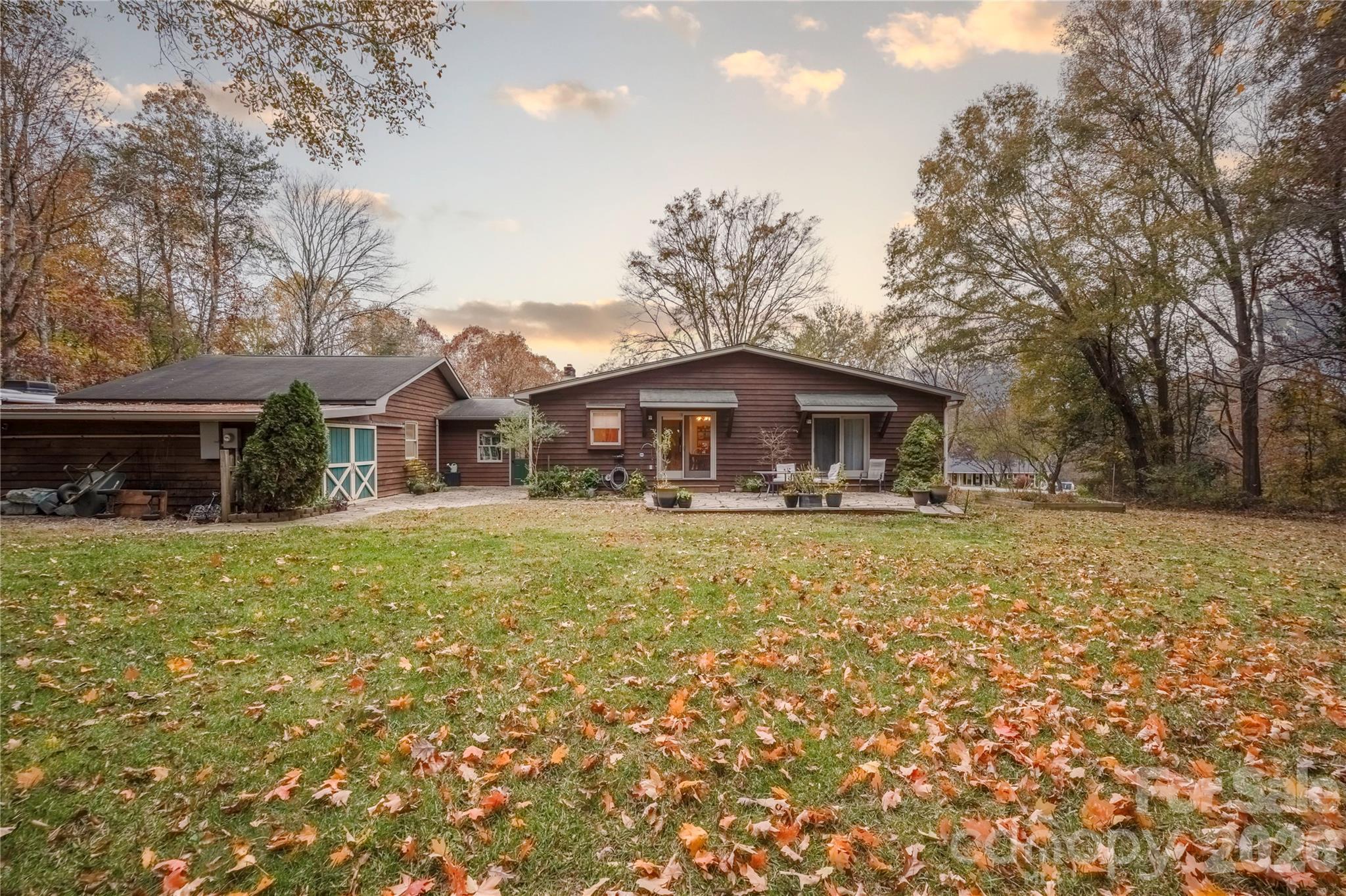 2174 Lynmore Drive — Sherrills Ford