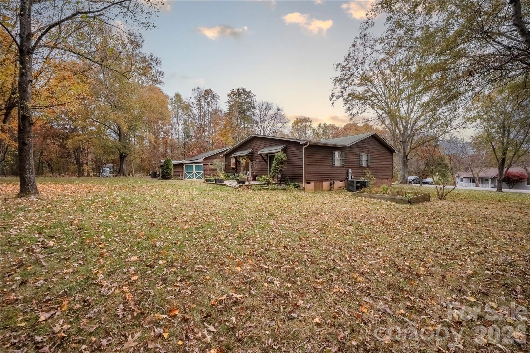 2174 Lynmore Drive — Sherrills Ford