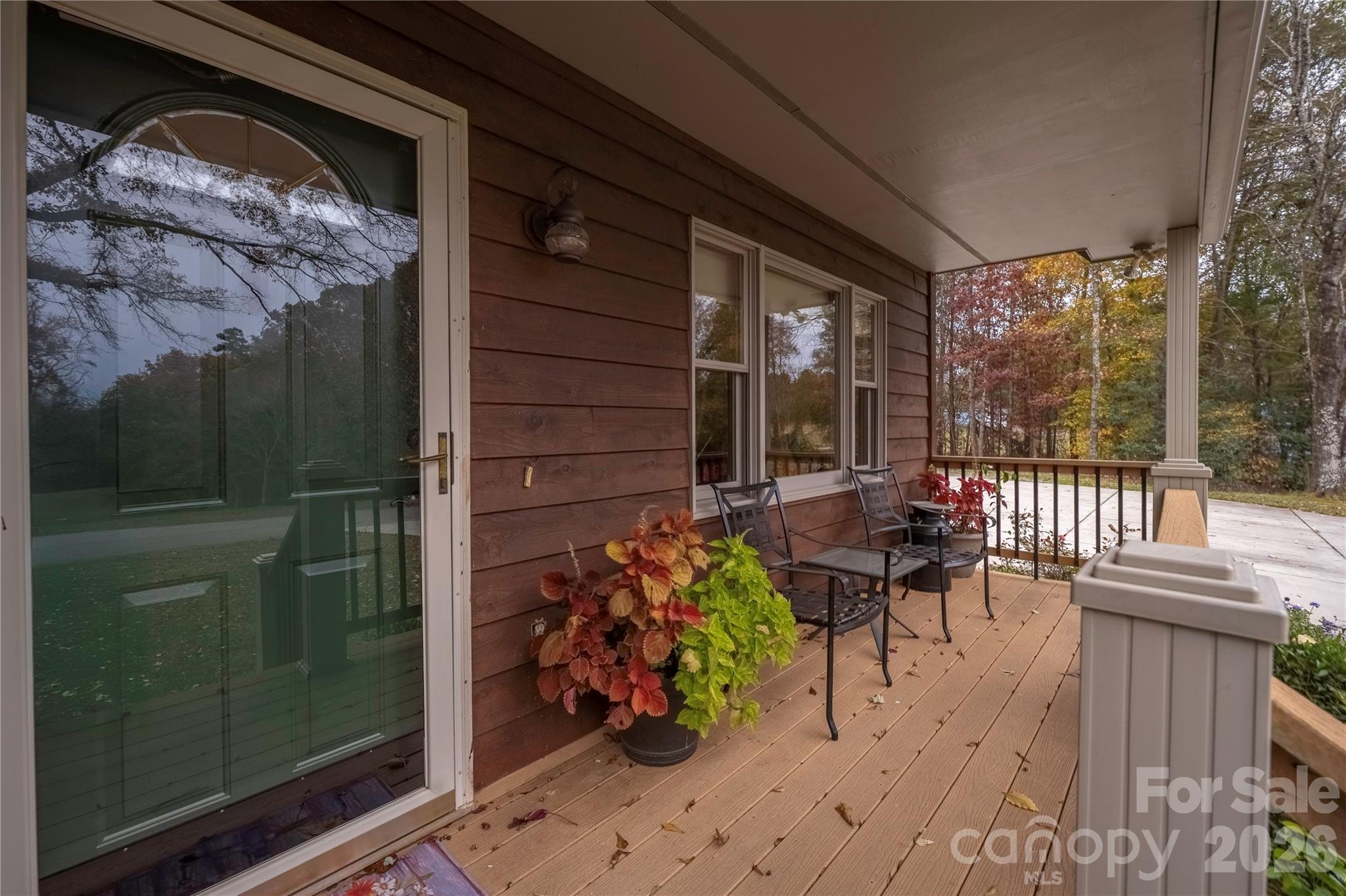 2174 Lynmore Drive — Sherrills Ford
