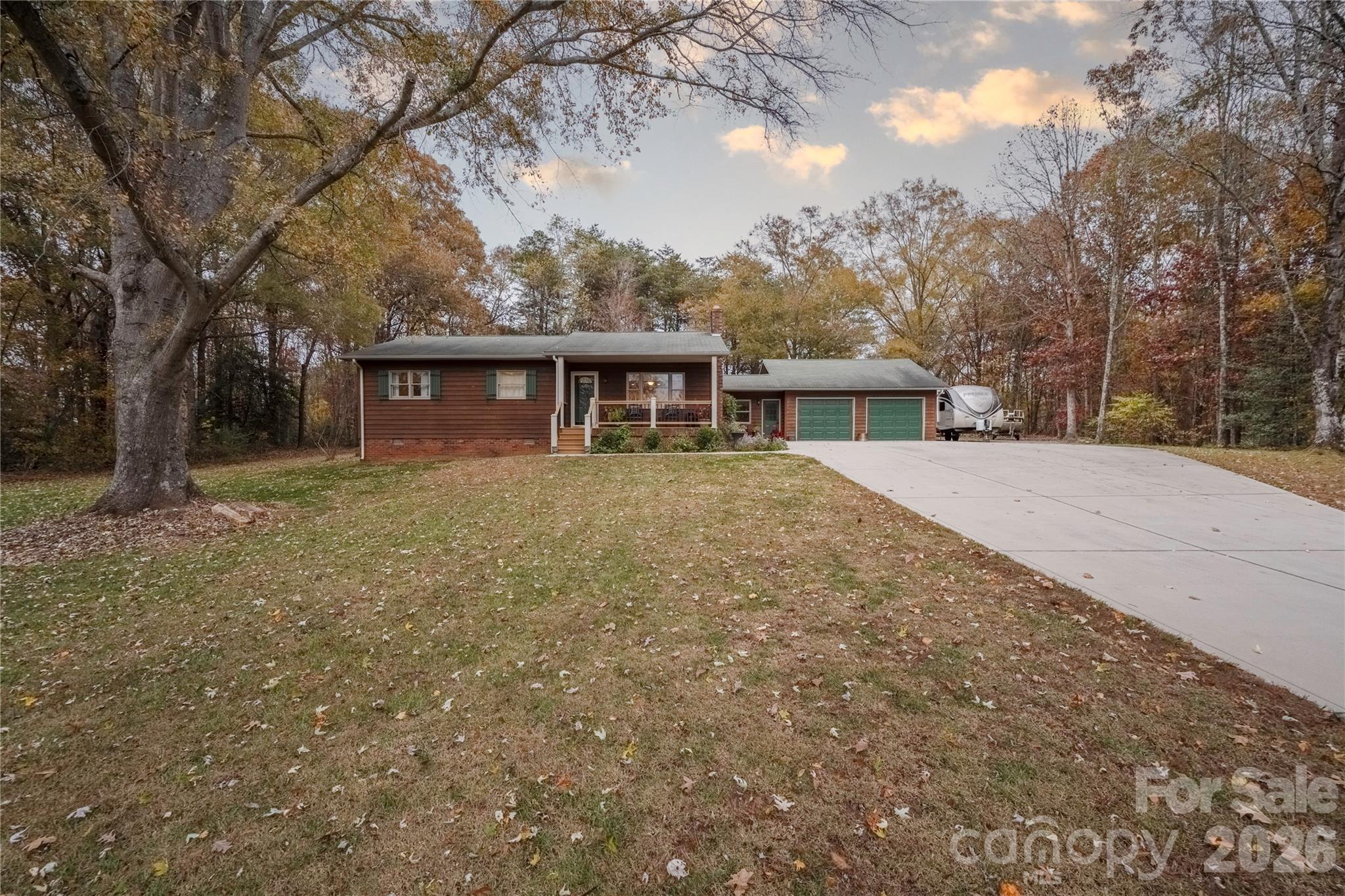 2174 Lynmore Drive — Sherrills Ford