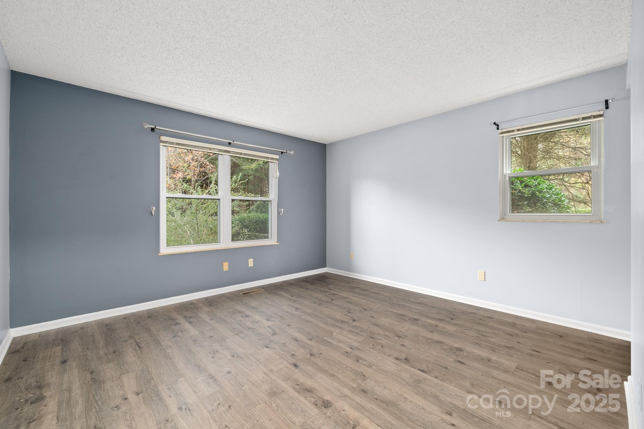 27 Capri Lane #15-D — Hendersonville