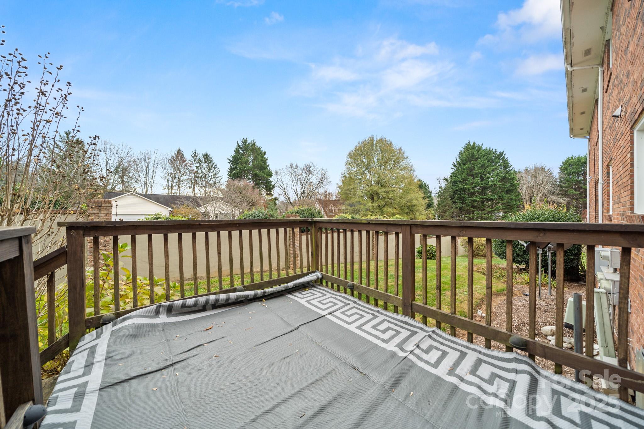 27 Capri Lane #15-D — Hendersonville