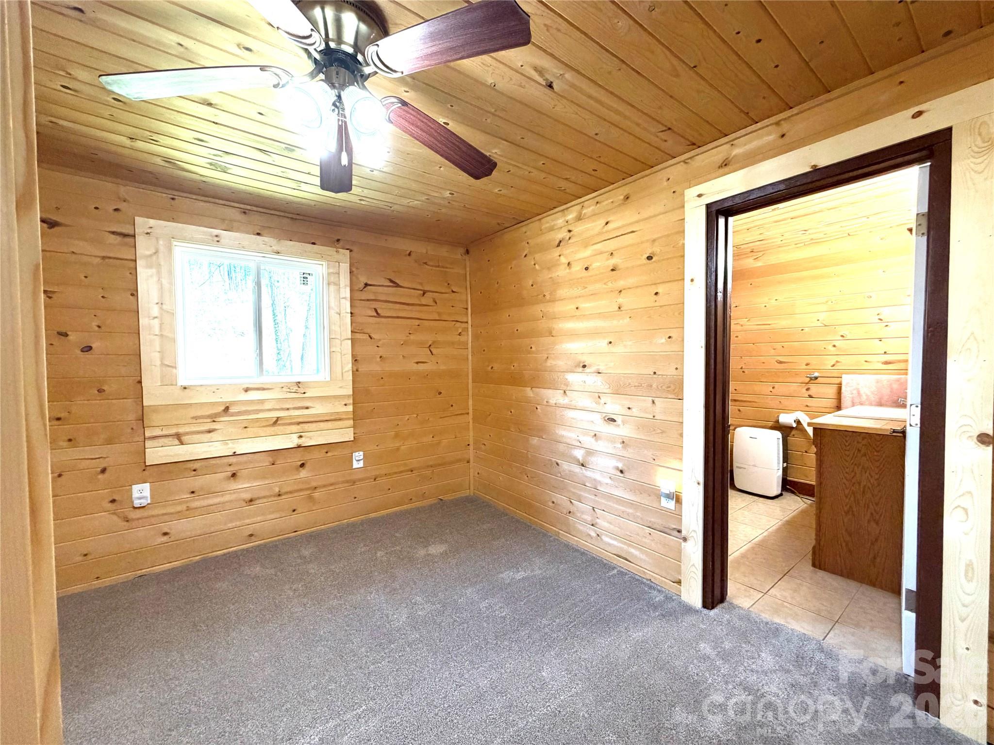 55 Summit View Drive — Marshall